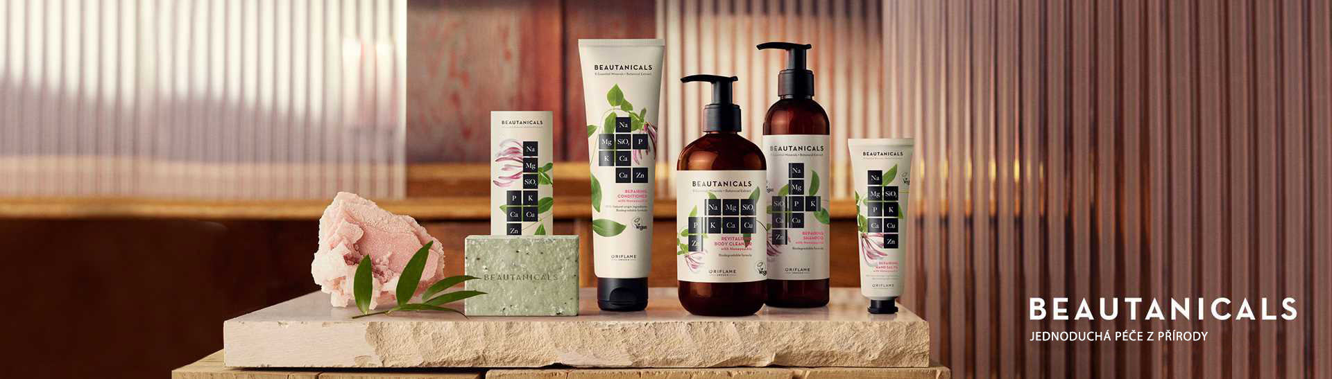 https://media-cdn.oriflame.com/contentImage?externalMediaId=b8f93f96-5008-4833-8187-3142fba55d62&name=Brandpage_Beautanicals_top&inputFormat=jpg
