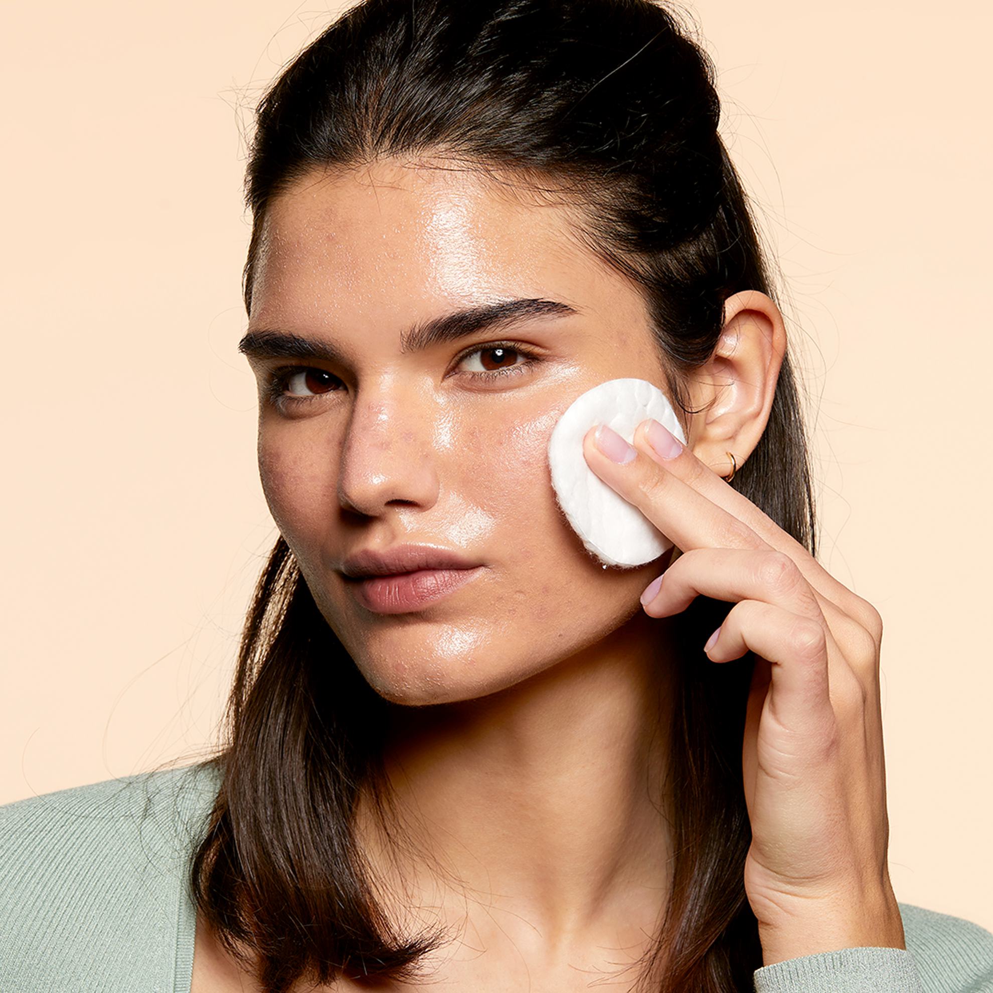 https://media-cdn.oriflame.com/productImage?externalMediaId=product-management-media%2fProducts%2f41672%2f41672_3.png&MediaId=15037595&Version=3