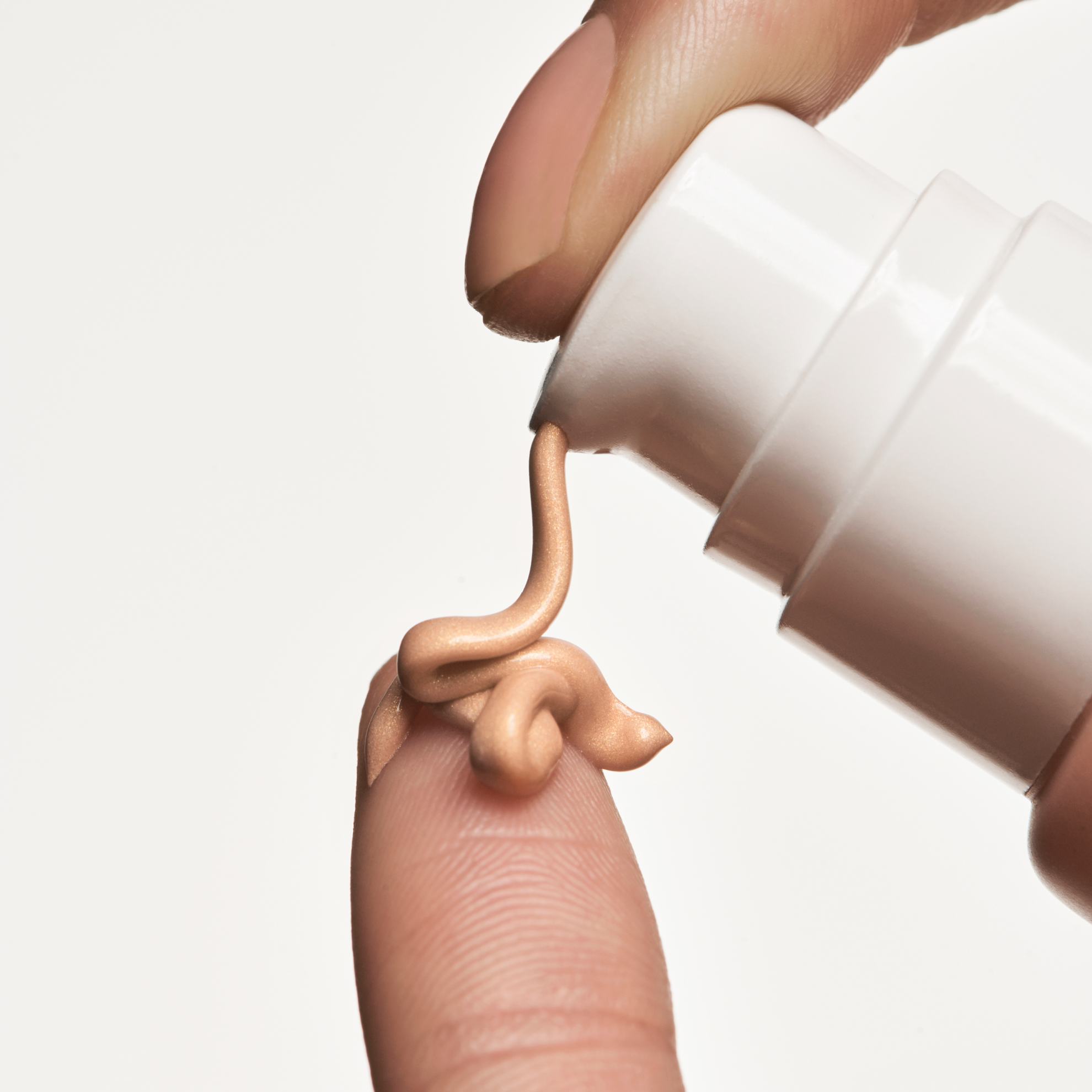 https://media-cdn.oriflame.com/productImage?externalMediaId=product-management-media%2fProducts%2f40670%2fAM%2f40670_3.png&MediaId=16620861&Version=1