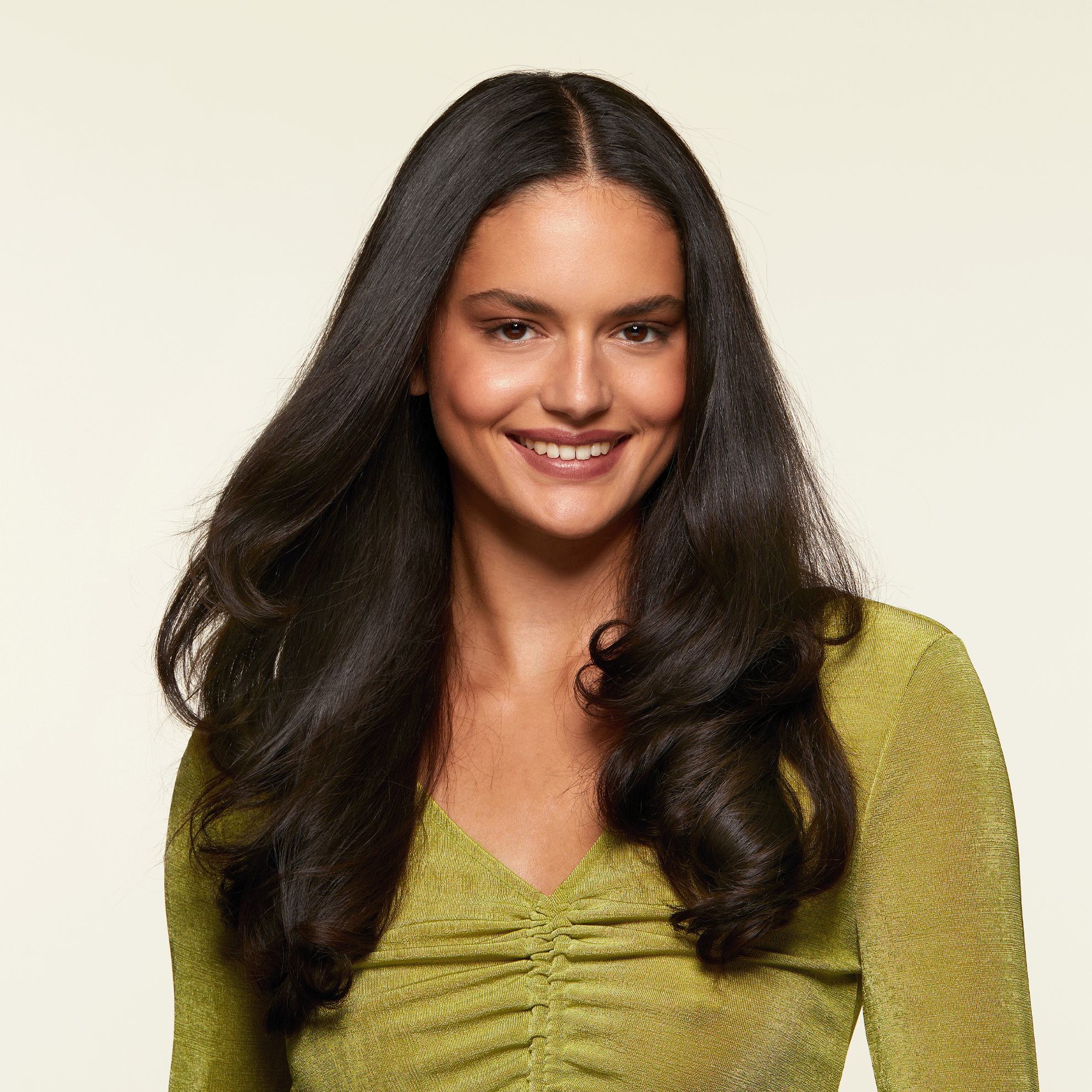 https://media-cdn.oriflame.com/productImage?externalMediaId=product-management-media%2fProducts%2f46358%2f46358_2.png&MediaId=16999690&Version=2