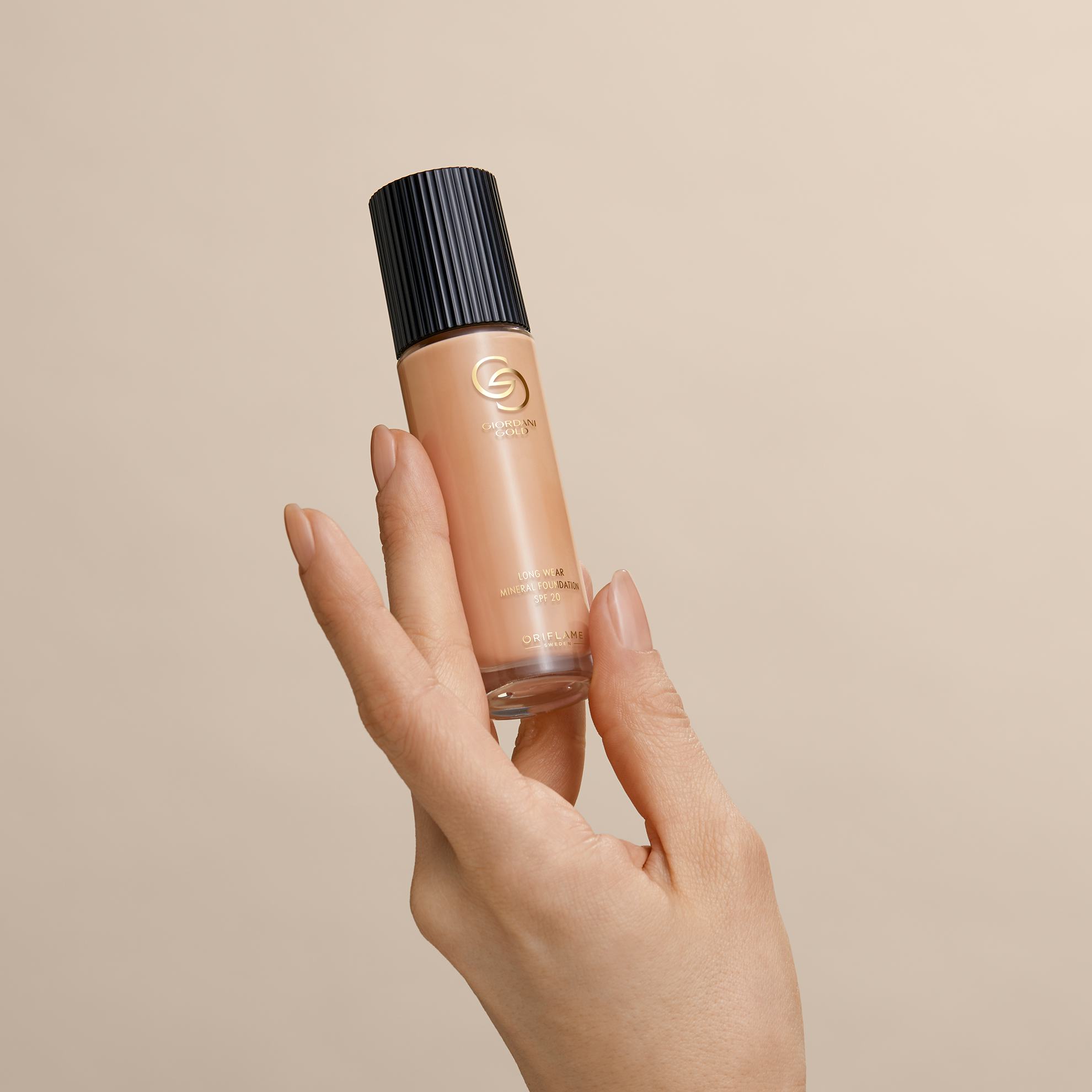 https://media-cdn.oriflame.com/productImage?externalMediaId=product-management-media%2fProducts%2f42102%2f42102_8.png&MediaId=18431818&Version=4