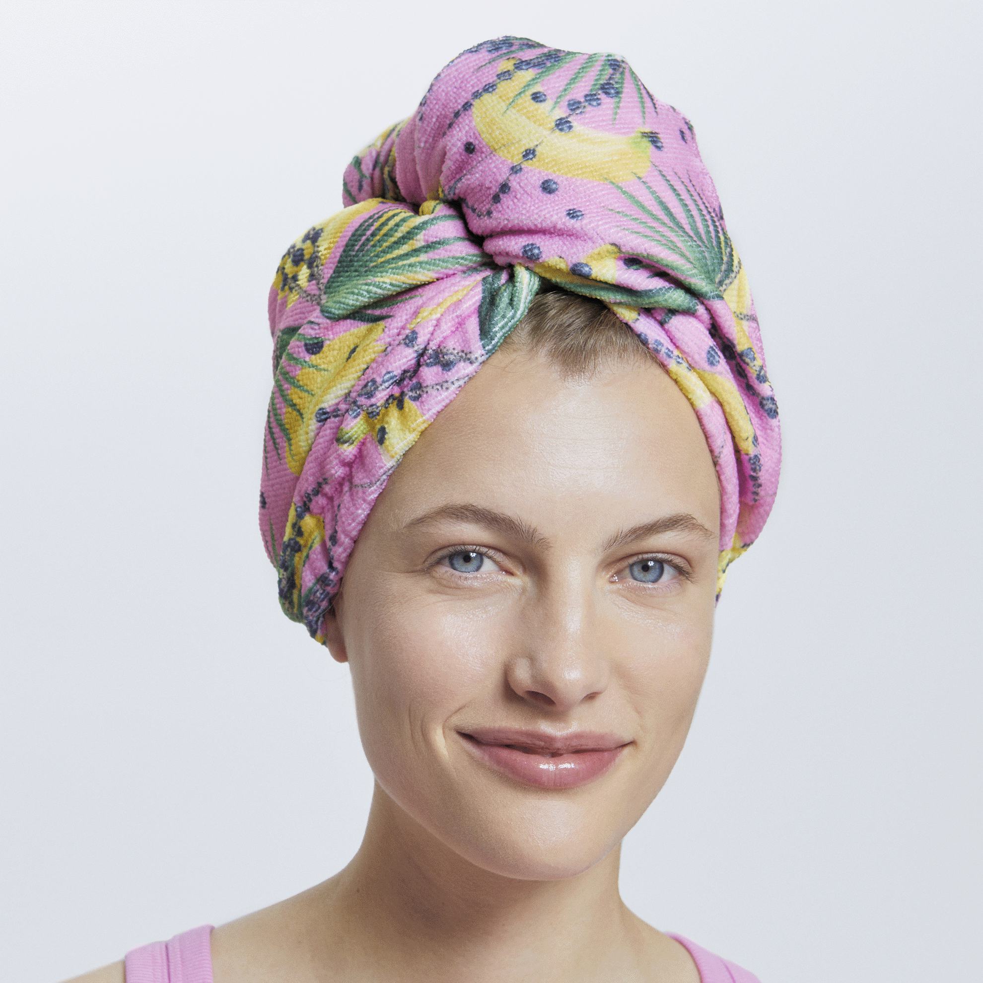 https://media-cdn.oriflame.com/productImage?externalMediaId=product-management-media%2fProducts%2f47213%2f47213_2.png&MediaId=18749920&Version=4