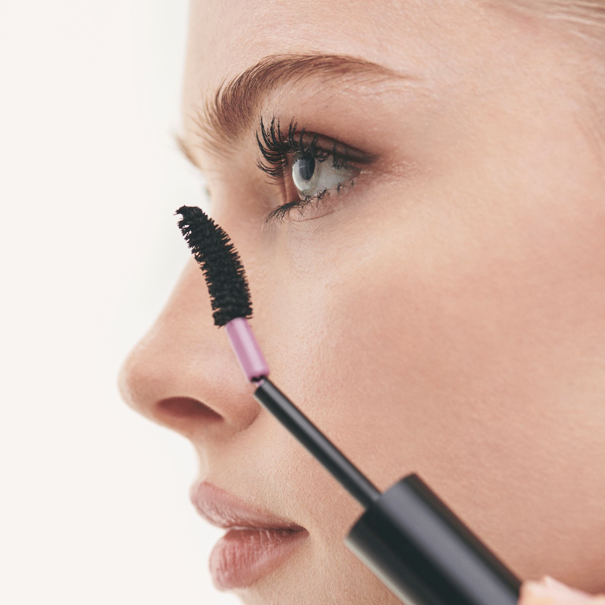 https://media-cdn.oriflame.com/productImage?externalMediaId=product-management-media%2fProducts%2f46549%2f46549_6.png&MediaId=18810793&Version=4