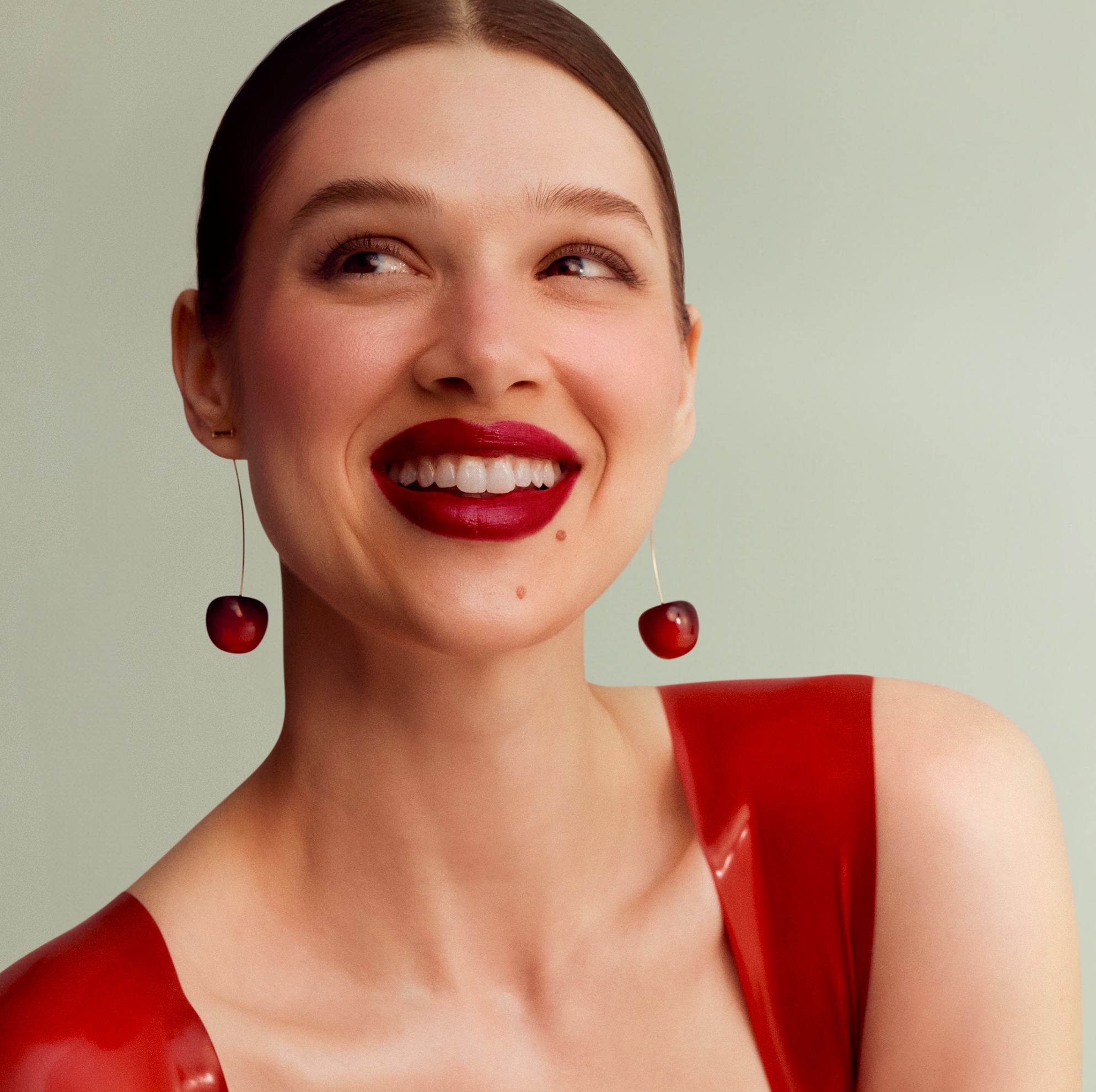 https://media-cdn.oriflame.com/productImage?externalMediaId=product-management-media%2fProducts%2f47783%2f47783_4.png&MediaId=19763933&Version=2