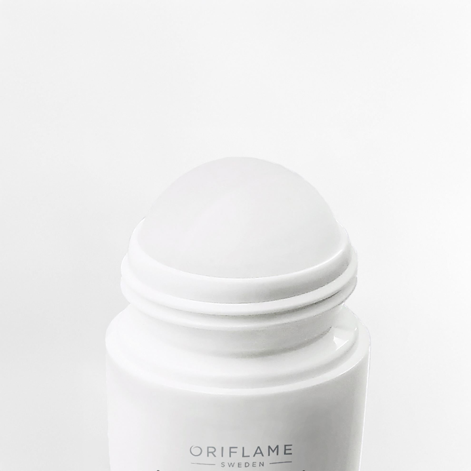 https://media-cdn.oriflame.com/productImage?externalMediaId=product-management-media%2fProducts%2f547152%2fRU%2f547152_4.png&MediaId=20015145&Version=2