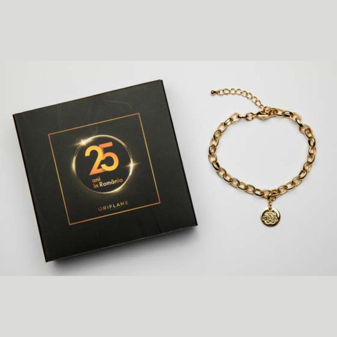 o brățară de aur și o cutie