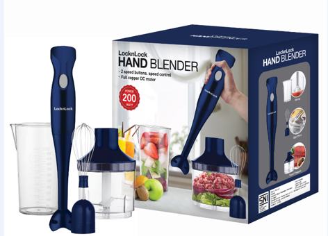 kotak dengan blender tangan dan blender tangan