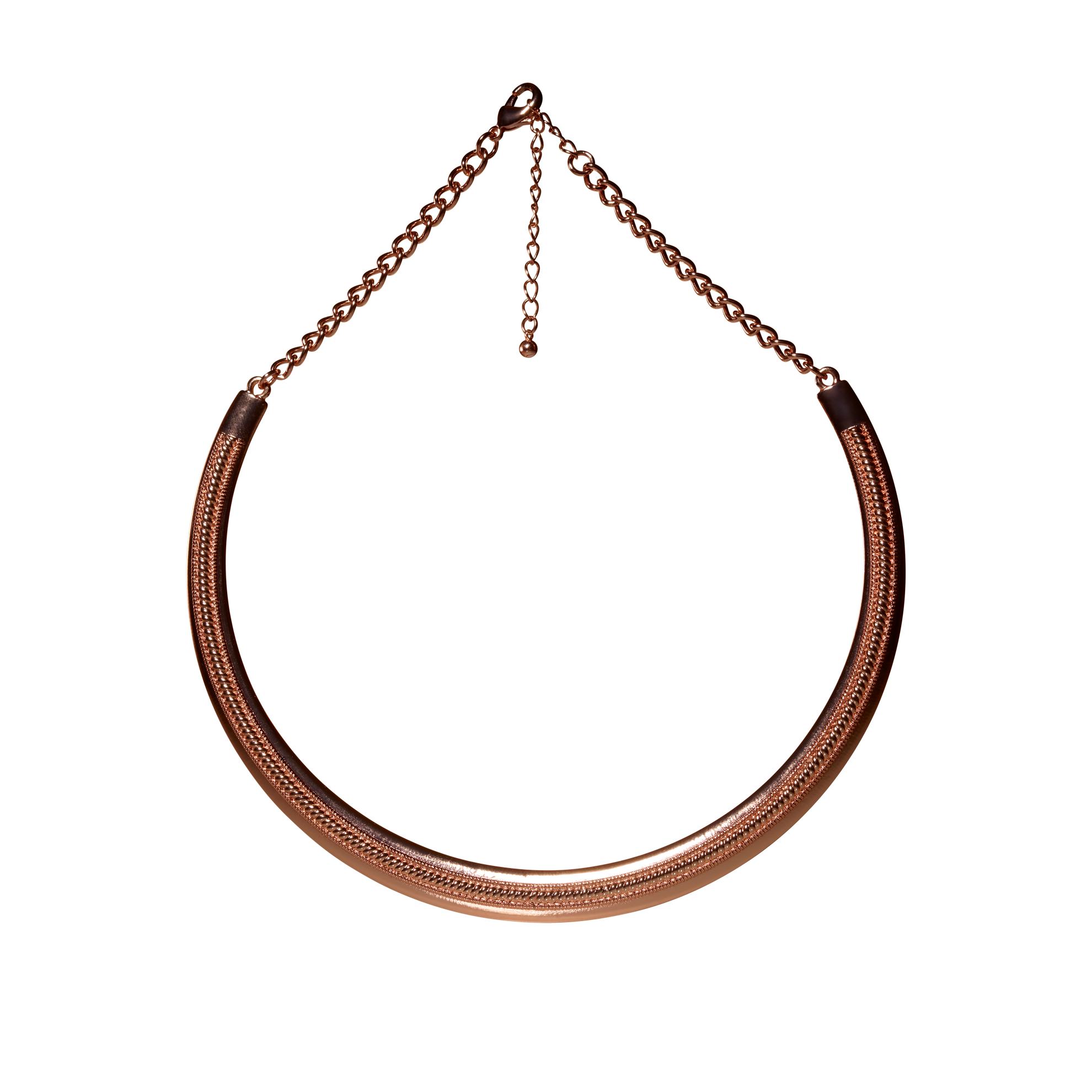 Un collar de oro con cadena.