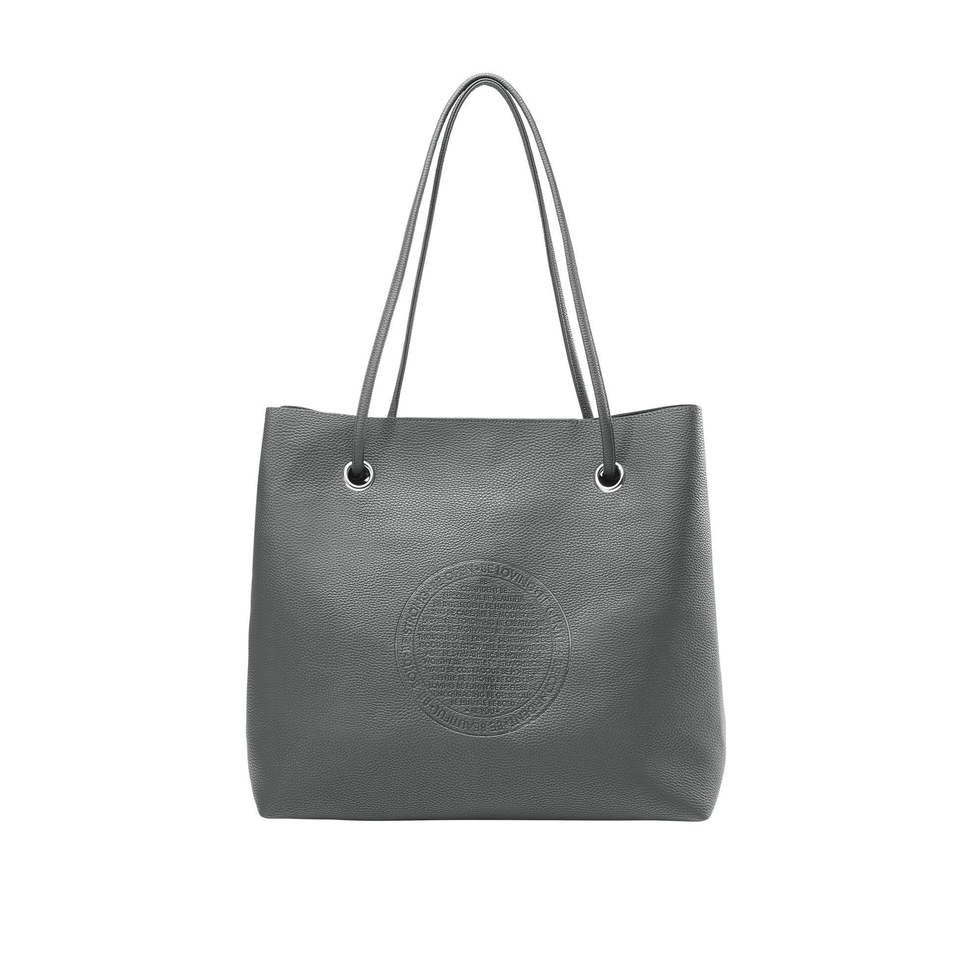 una bolsa plateada con asas