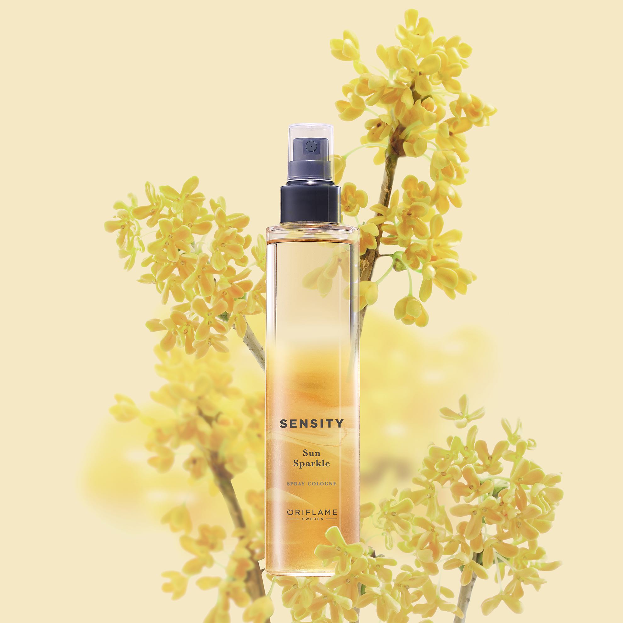 Sebotol semprotan di atas cabang