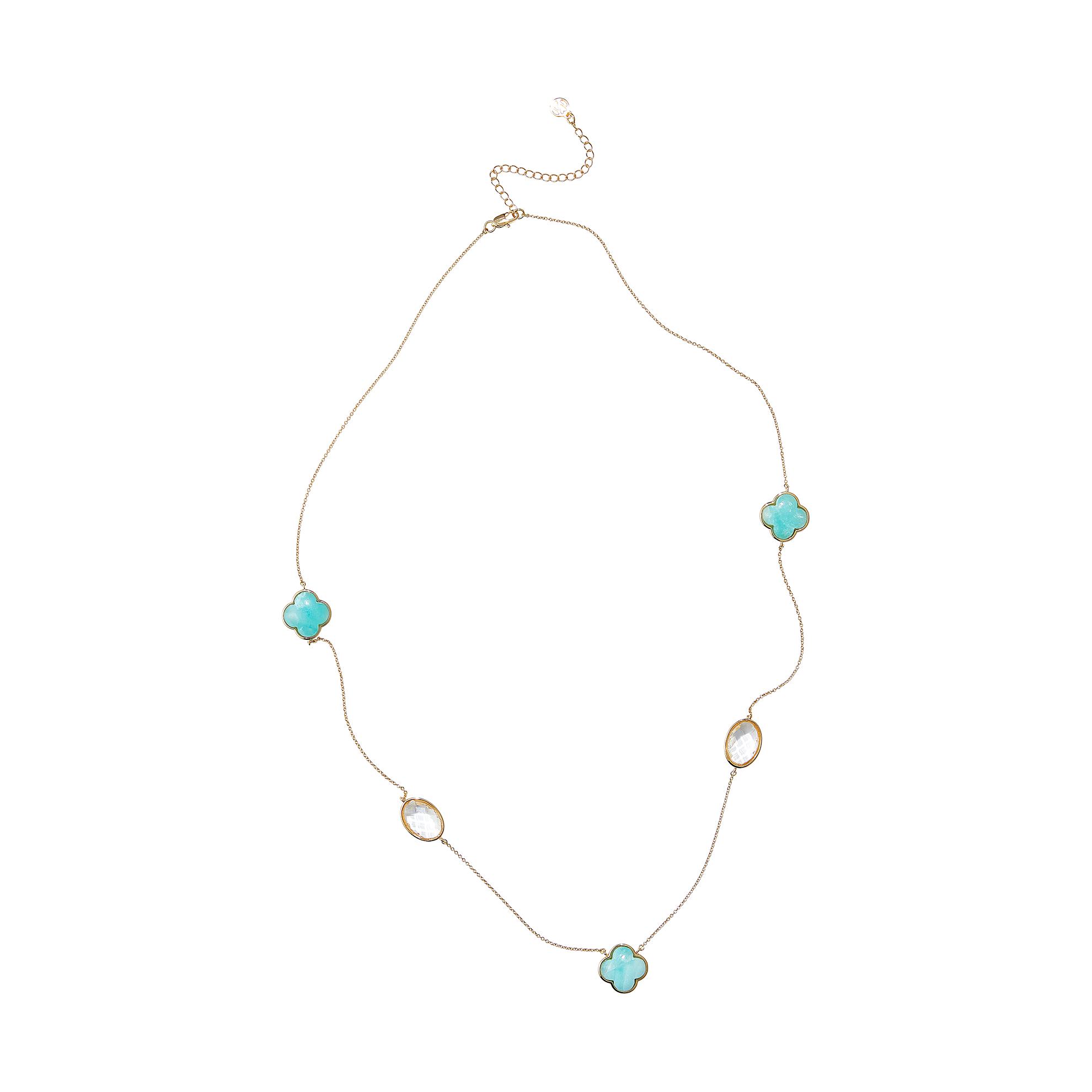Un collar con piedras azules.