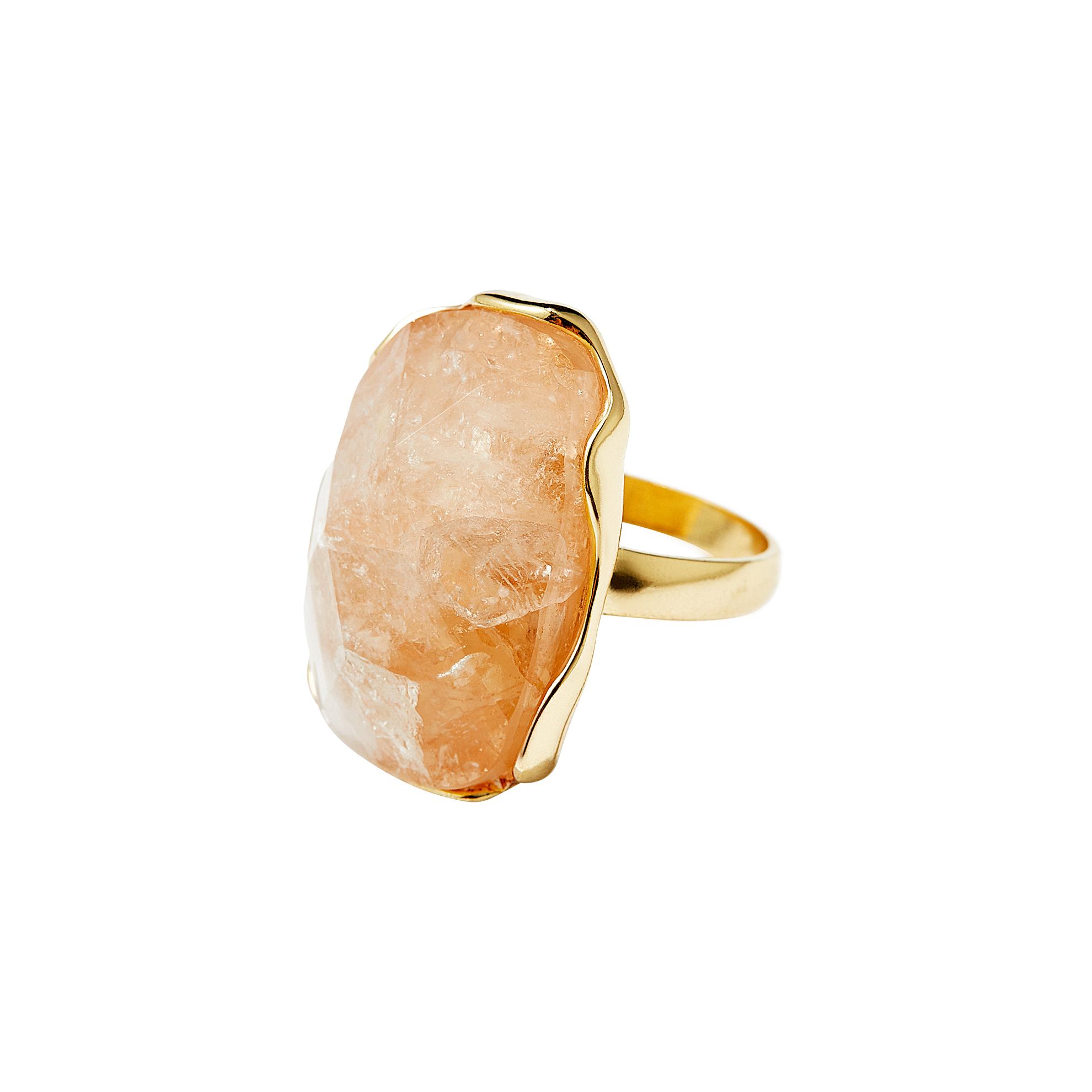 primer plano de un anillo