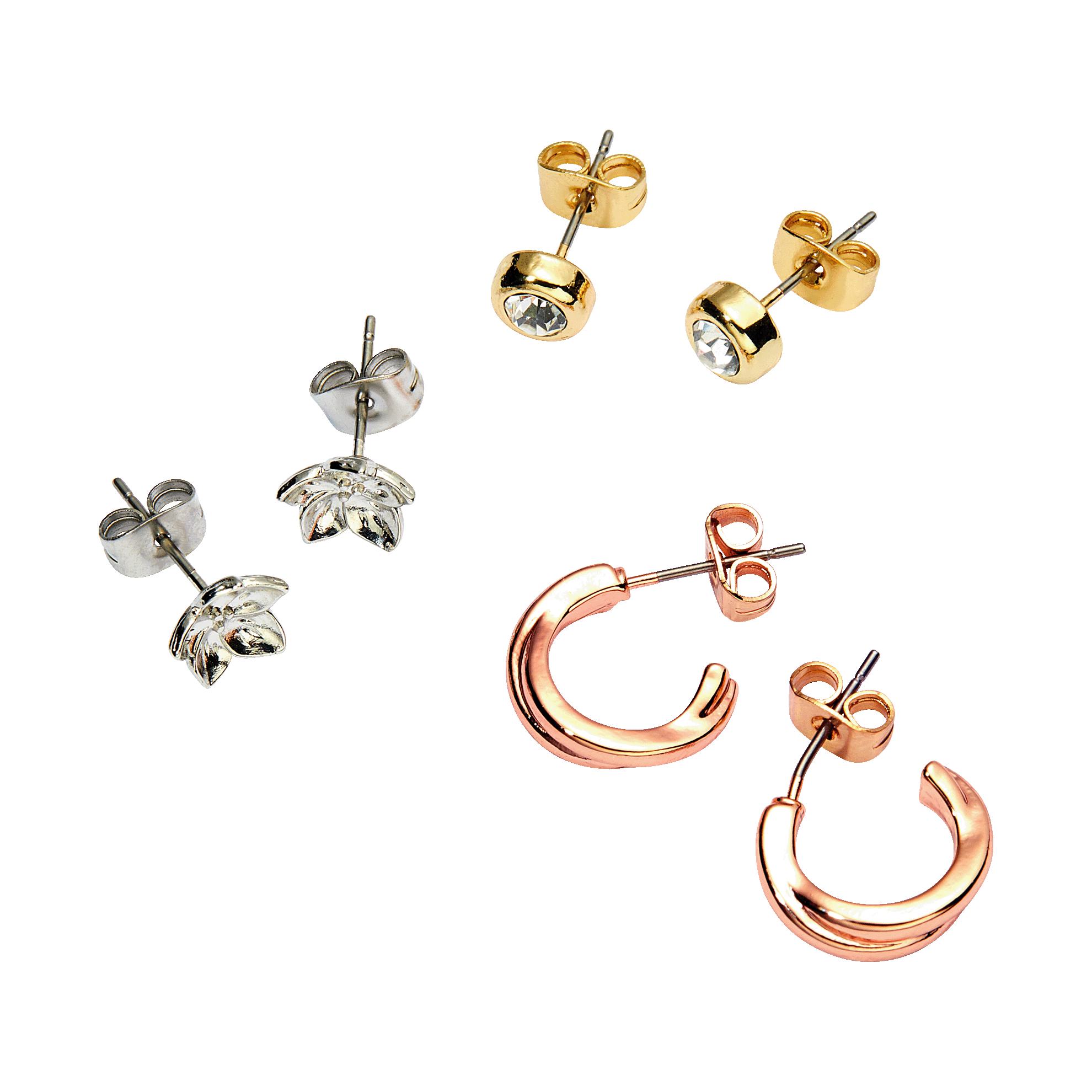 Un conjunto de pendientes con diamantes.