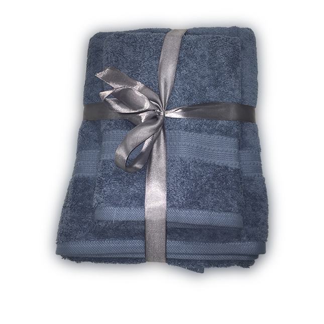 un montón de toallas atadas con una cinta