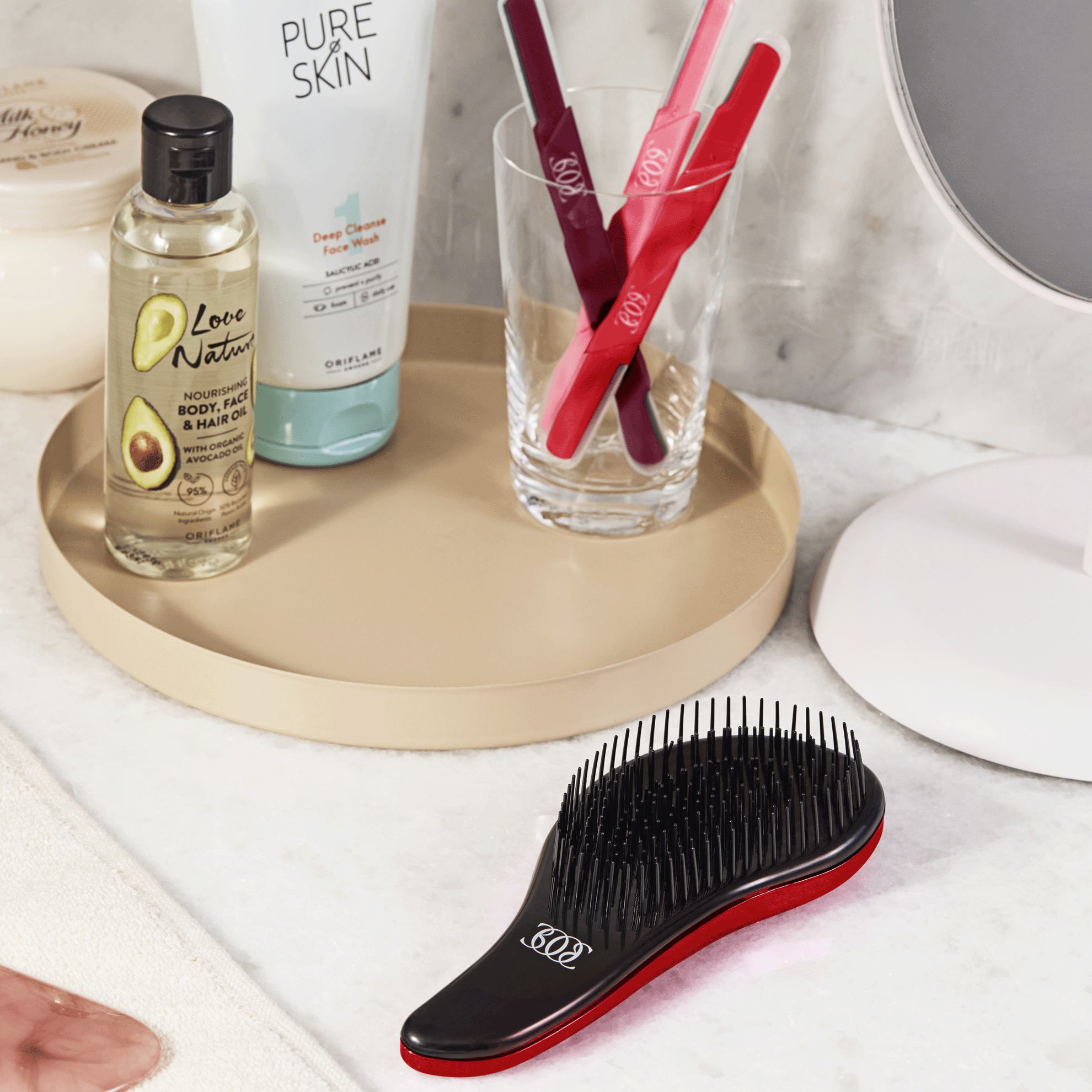 https://media-cdn.oriflame.com/productImage?externalMediaId=product-management-media%2fProducts%2f48526%2f48526_6.png&MediaId=20250174&Version=2