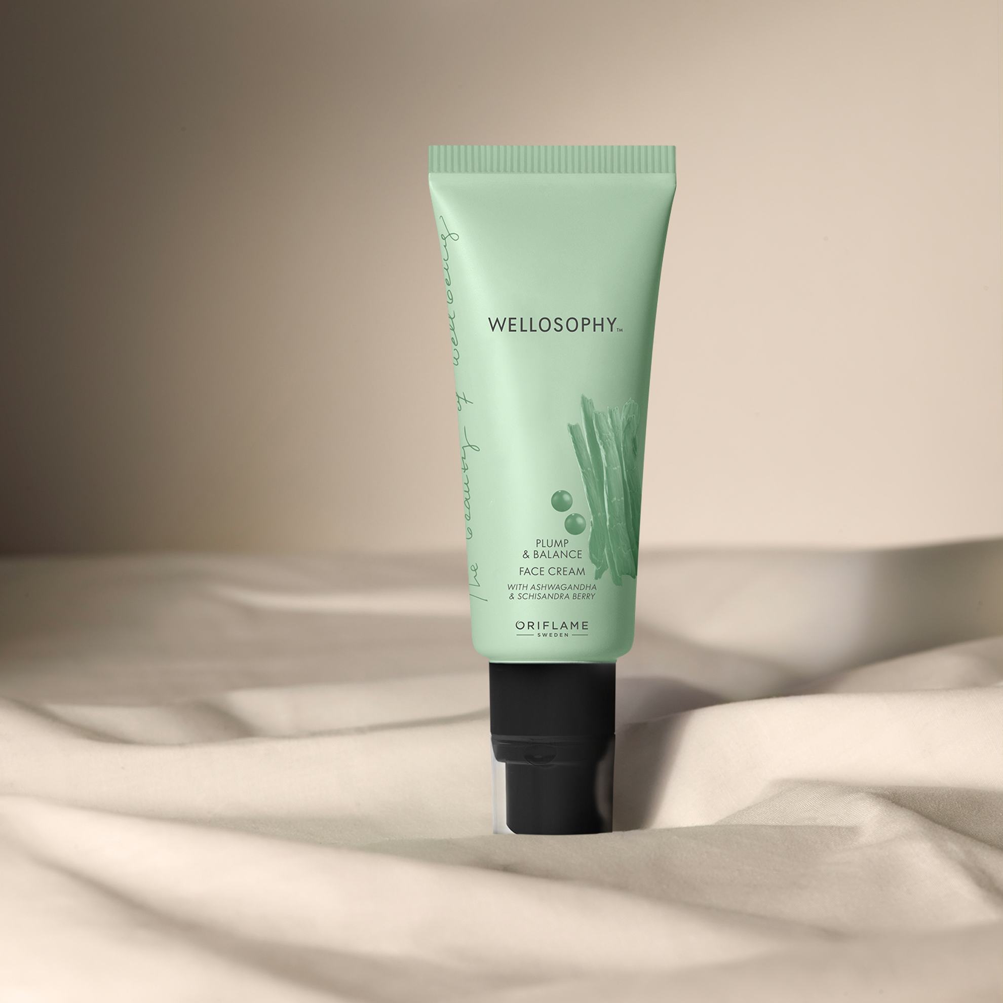 https://media-cdn.oriflame.com/productImage?externalMediaId=product-management-media%2fProducts%2f45138%2fIN%2f45138_2.png&MediaId=20273660&Version=2
