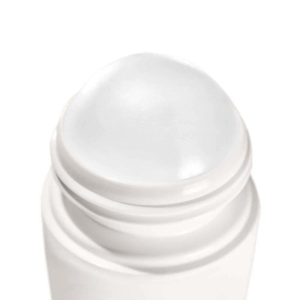 крупный план белого ролл-она