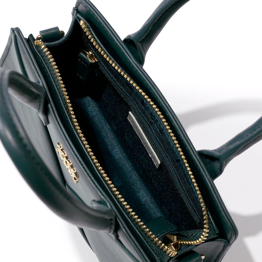 primer plano de un bolso