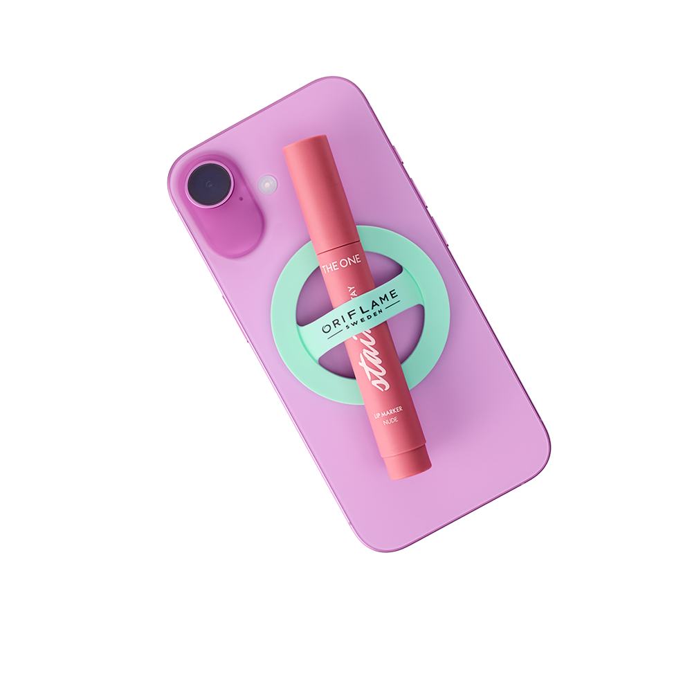 розовый чехол с розовым предметом на нем