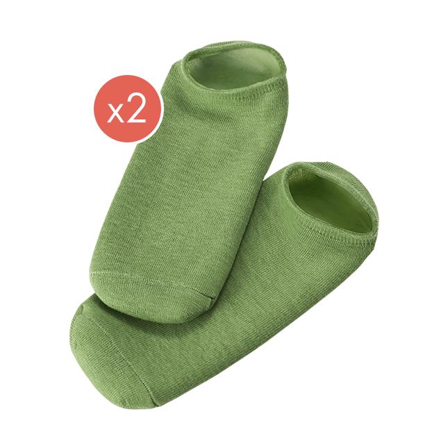 un par de calcetines verdes