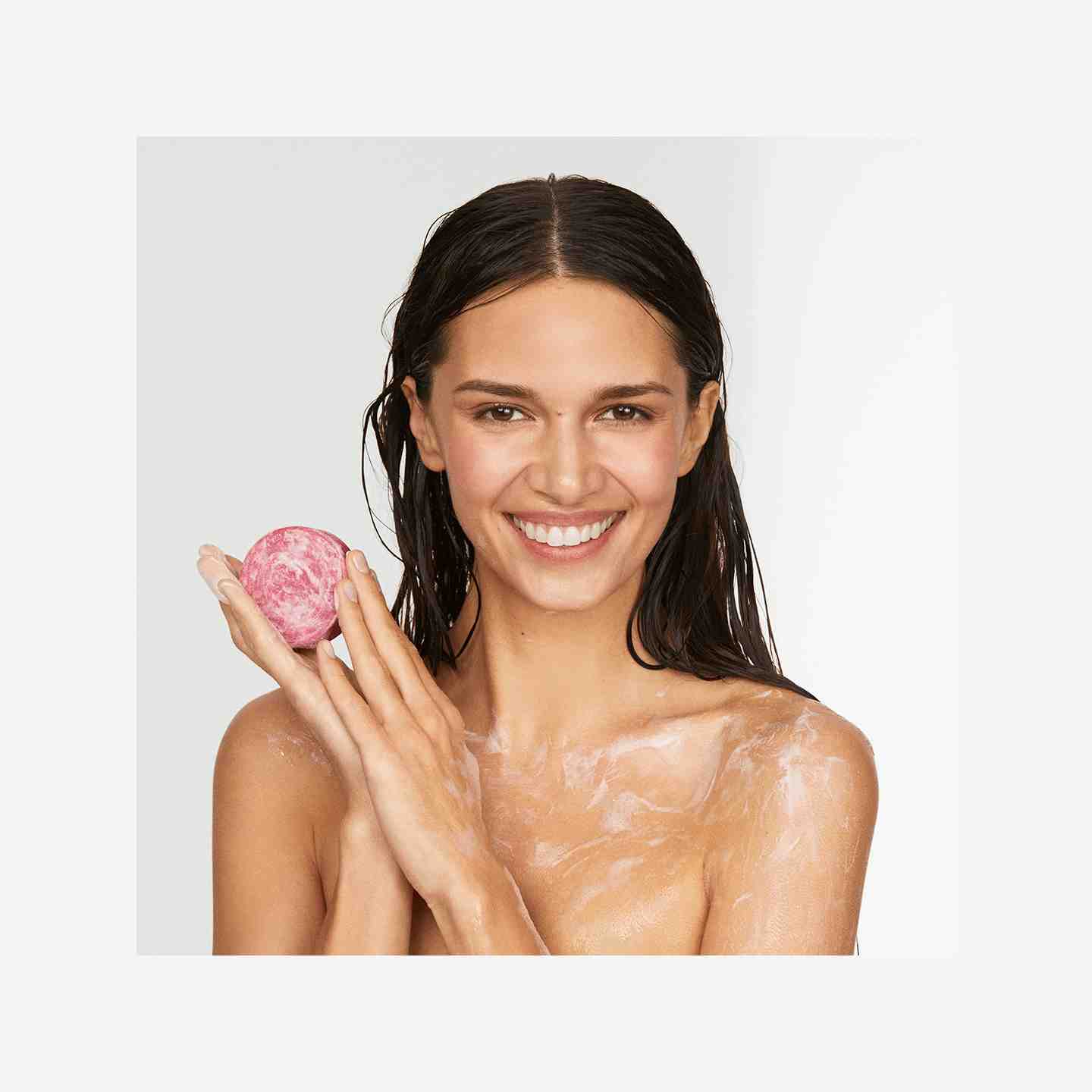 https://media-cdn.oriflame.com/productImage?externalMediaId=product-management-media%2fProducts%2f41277%2fFI%2f41277_6.png&id=16408944&version=1