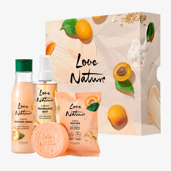 un groupe de flacons à côté d'un emballage