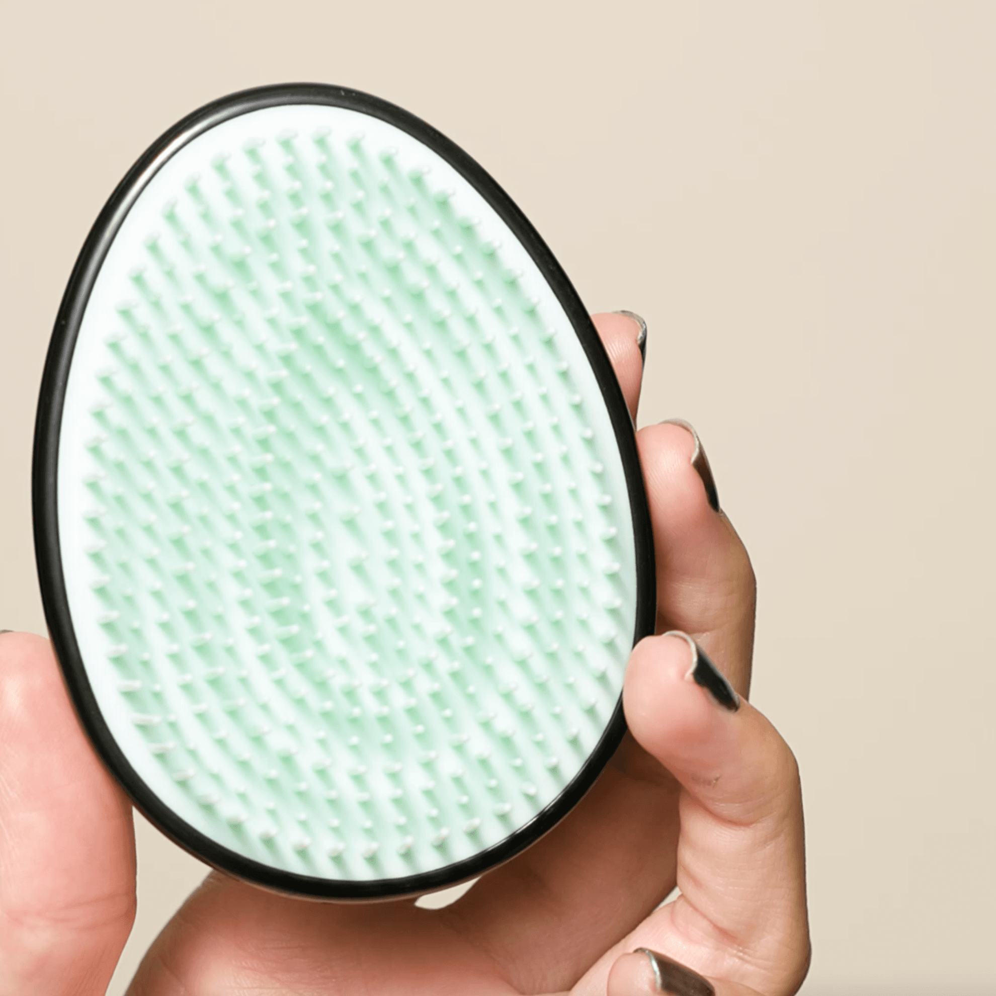 https://media-cdn.oriflame.com/productImage?externalMediaId=product-management-media%2fProducts%2f152873%2f152873_5.png&id=20242441&version=1