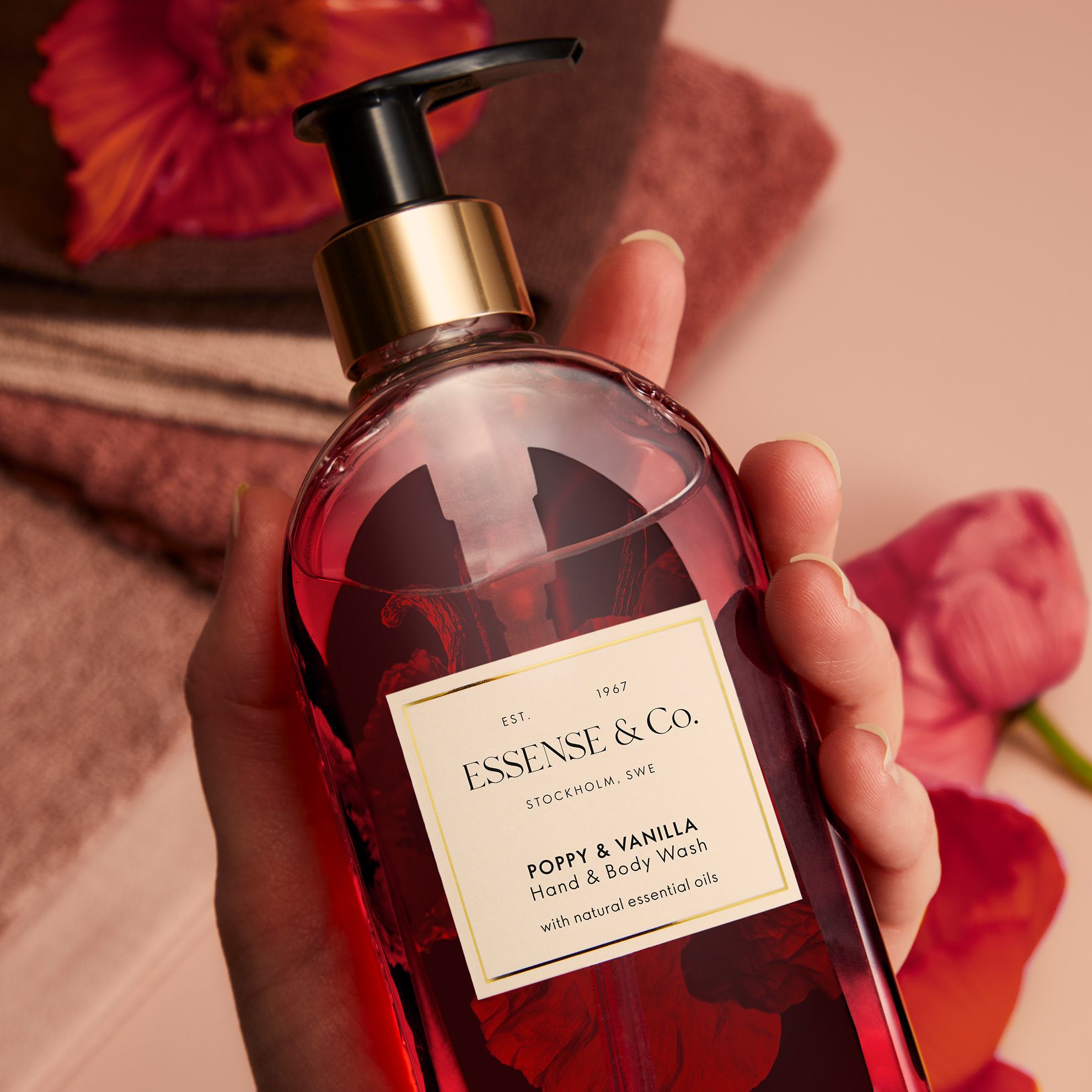 https://media-cdn.oriflame.com/productImage?externalMediaId=product-management-media%2fProducts%2f152876%2f152876_4.png&id=20242031&version=1