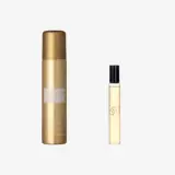 o sticlă de parfum și o sticlă de parfum