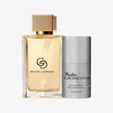 Sebotol parfum di samping wadah