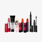 sekelompok lipstik dan maskara