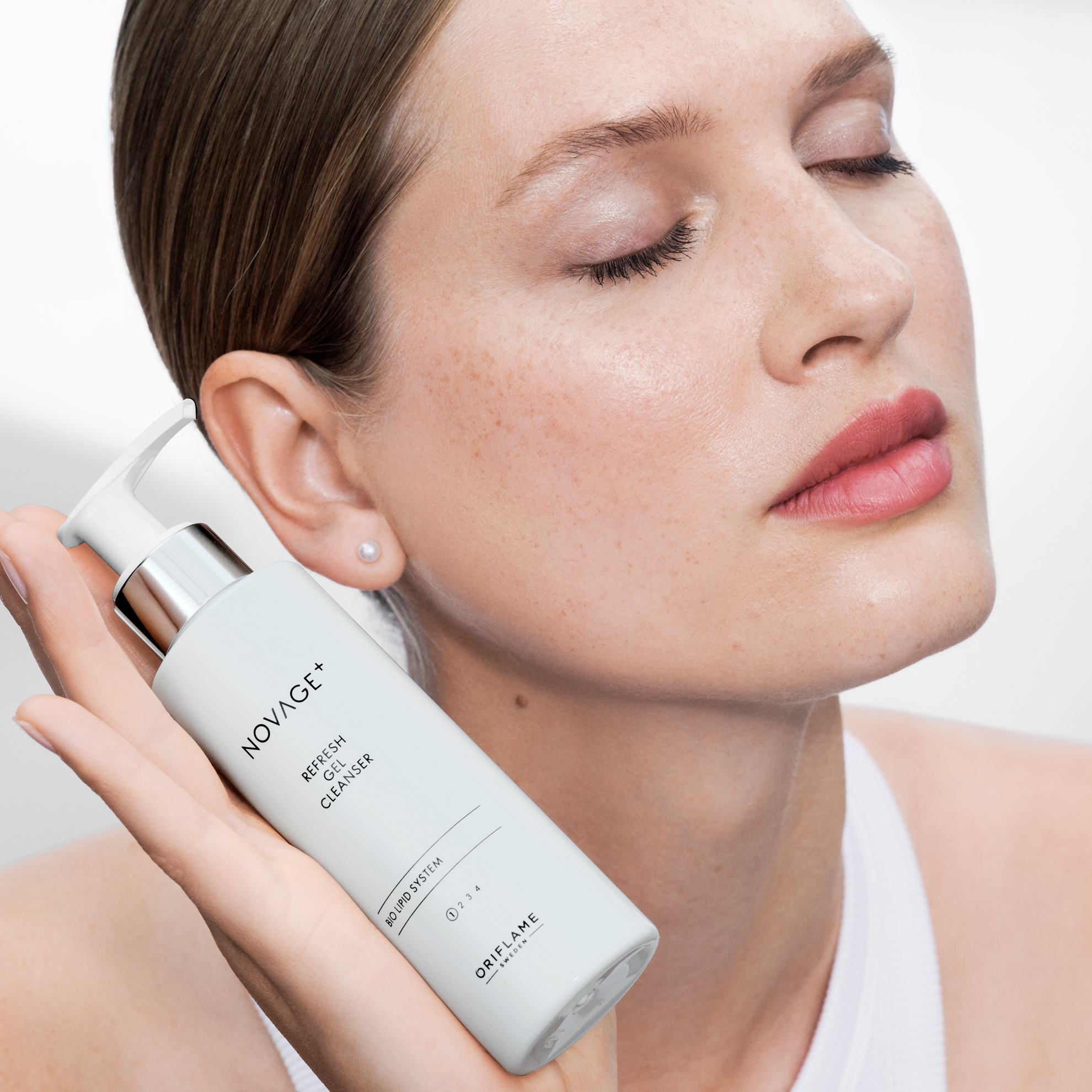 https://media-cdn.oriflame.com/productImage?externalMediaId=product-management-media%2fProducts%2f41029%2f41029_4.png&id=17448908&version=4