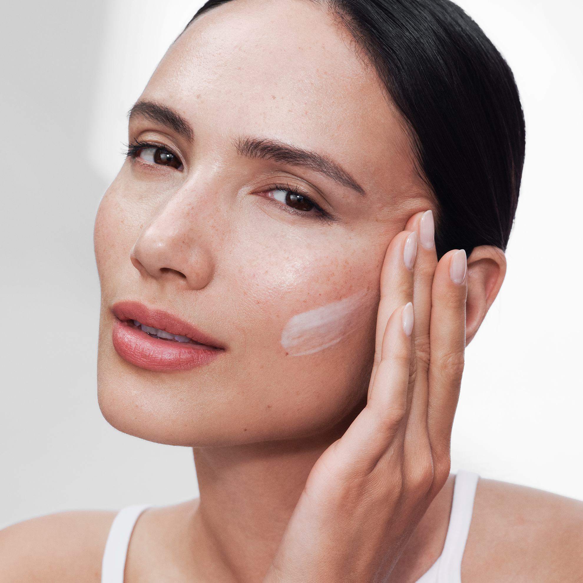https://media-cdn.oriflame.com/productImage?externalMediaId=product-management-media%2fProducts%2f41039%2f41039_4.png&id=17448686&version=6