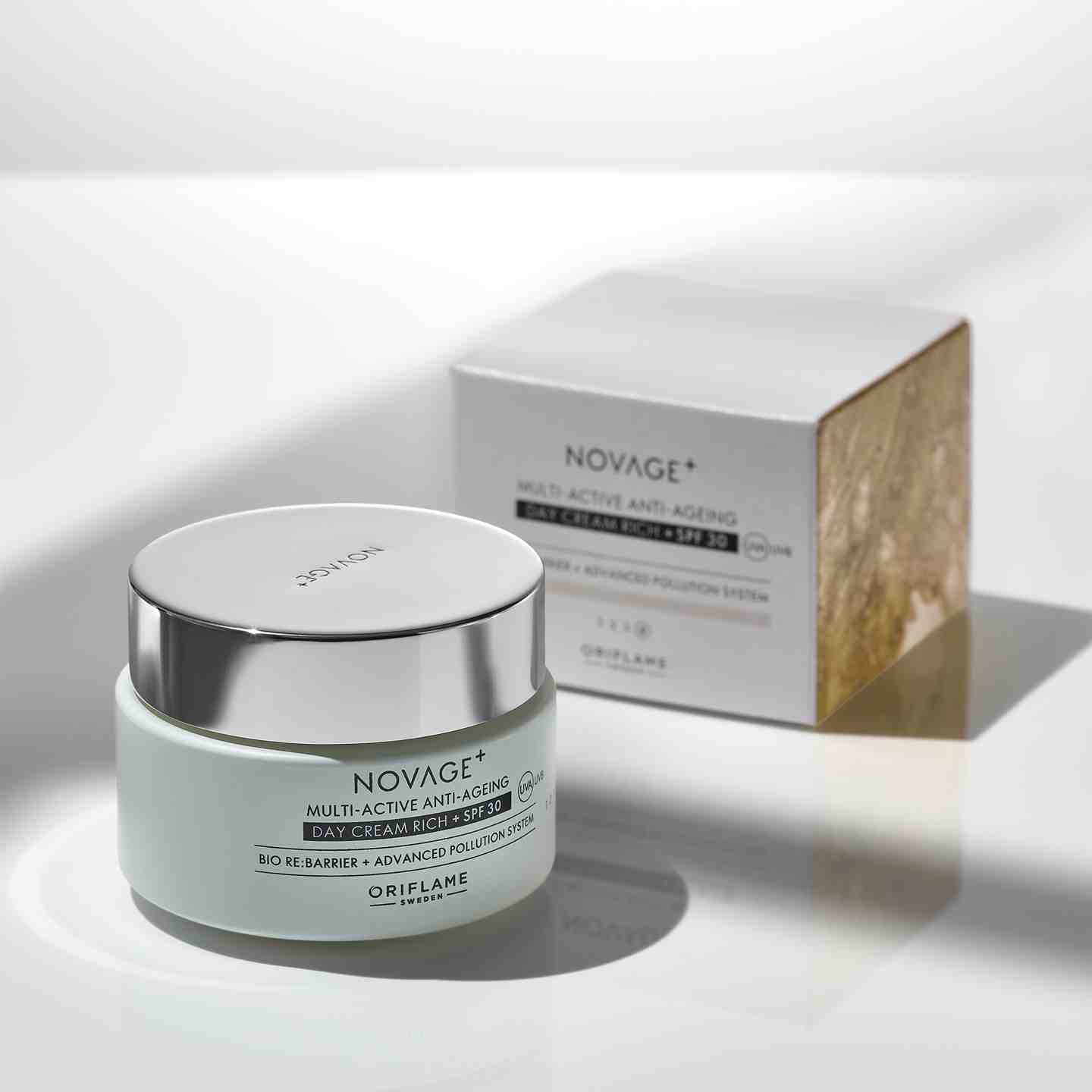 https://media-cdn.oriflame.com/productImage?externalMediaId=product-management-media%2FProducts%2F41048%2F41048_2.png&id=17447737&version=4&ib=%23F5F5F5