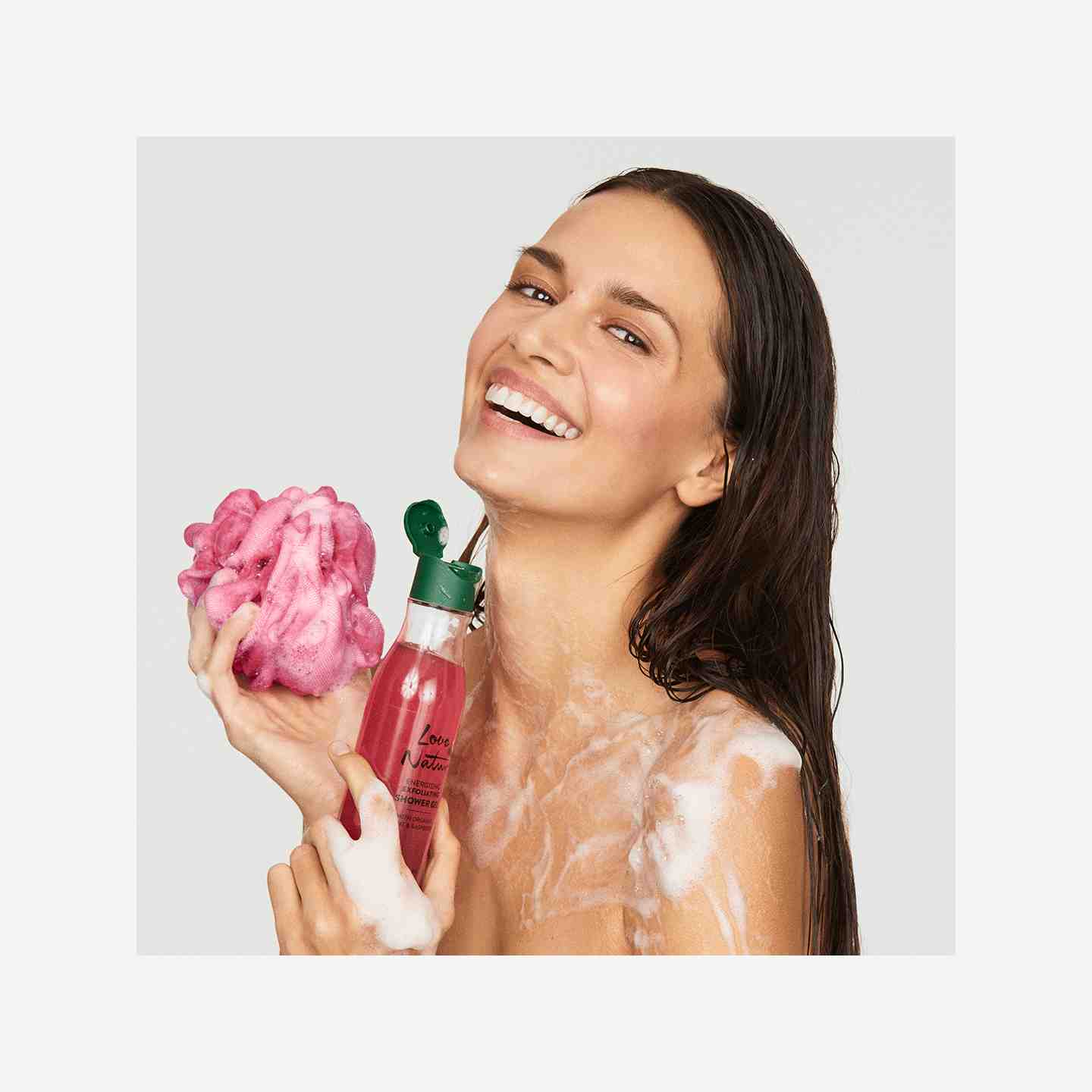 https://media-cdn.oriflame.com/productImage?externalMediaId=product-management-media%2FProducts%2F41493%2FSK%2F41493_7.png&id=16408877&version=1&ib=%23F5F5F5
