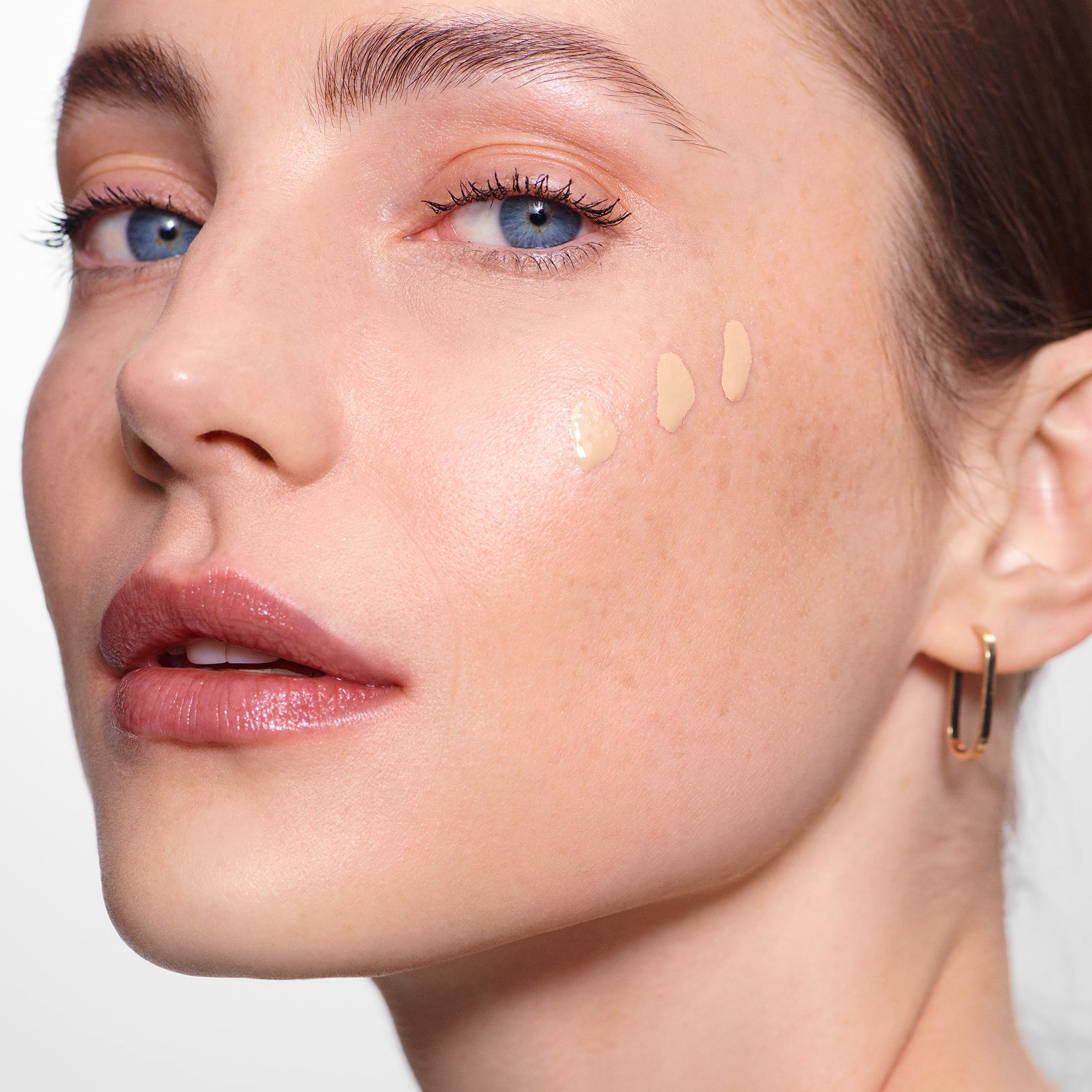 https://media-cdn.oriflame.com/productImage?externalMediaId=product-management-media%2fProducts%2f42112%2f42112_6.png&id=18141951&version=2