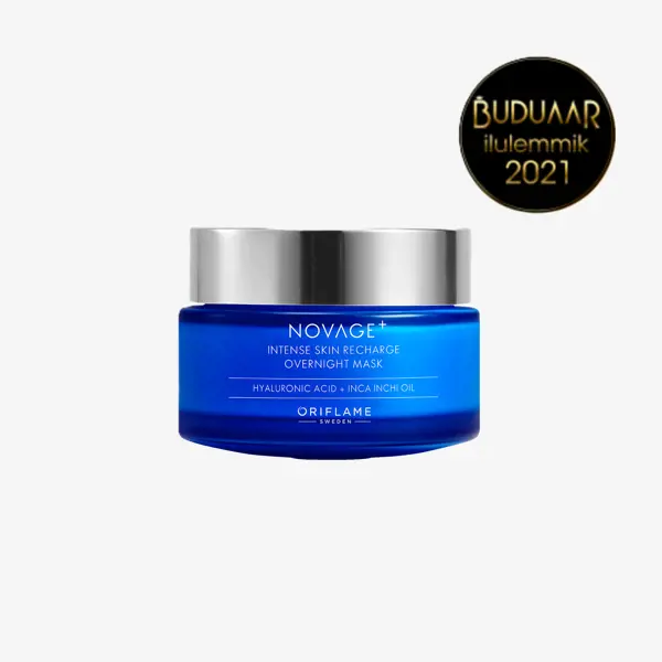 zils trauks ar sudraba vāku