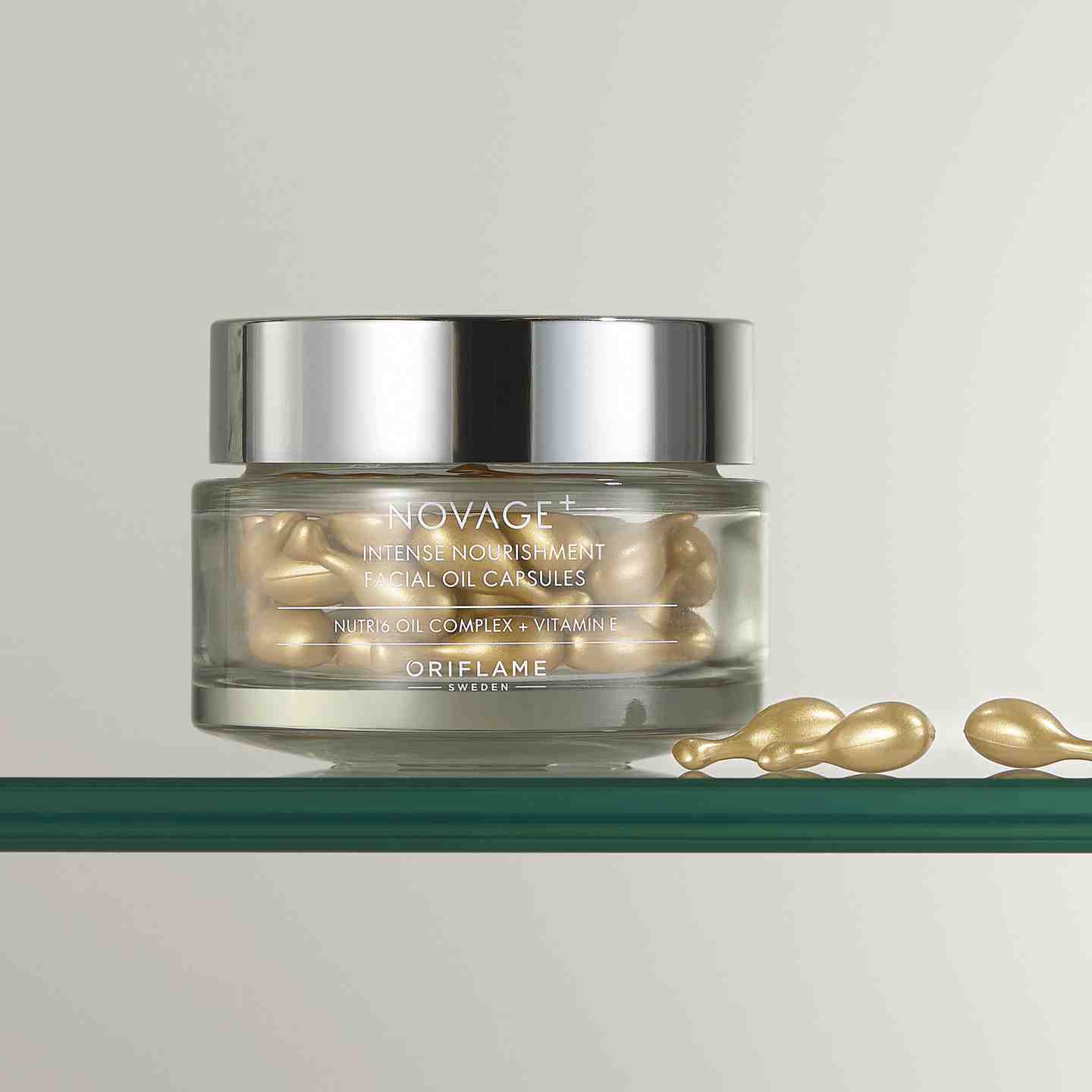 https://media-cdn.oriflame.com/productImage?externalMediaId=product-management-media%2FProducts%2F42256%2F42256_7.png&id=18501080&version=4&ib=%23F5F5F5