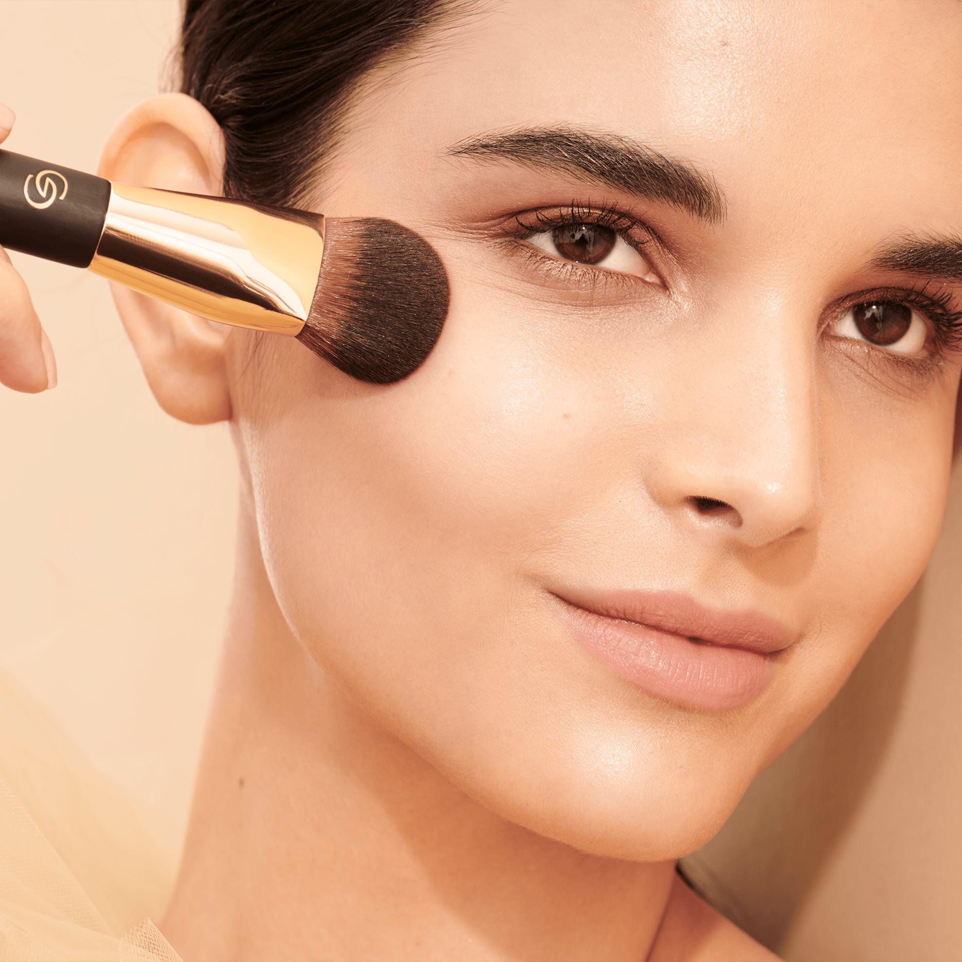 https://media-cdn.oriflame.com/productImage?externalMediaId=product-management-media%2fProducts%2f42473%2f42473_2.png&id=2024-03-11T10-27-24-499Z_MediaMigration&version=1695905106