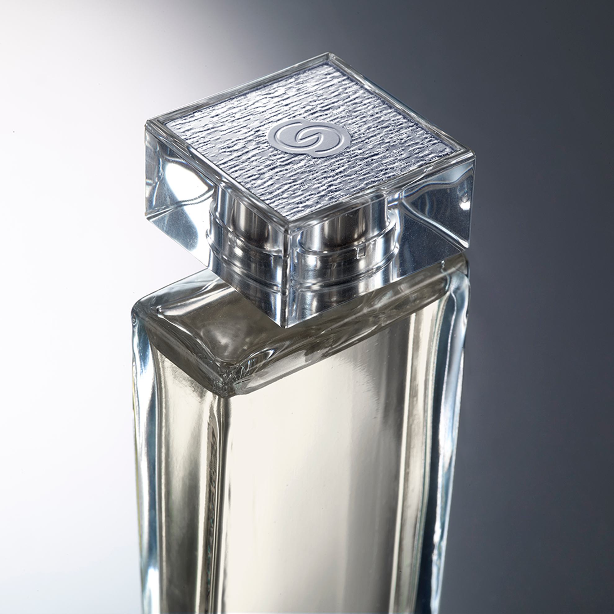 Giordani gold white original. Парфюмерная вода Giordani White Gold. Джордани Вайт Голд