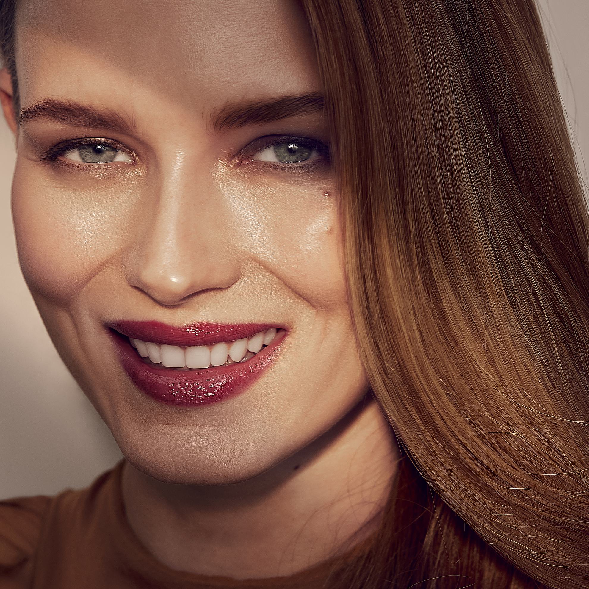 https://media-cdn.oriflame.com/productImage?externalMediaId=product-management-media%2fProducts%2f43035%2fKG%2f43035_4.png&id=16045262&version=1