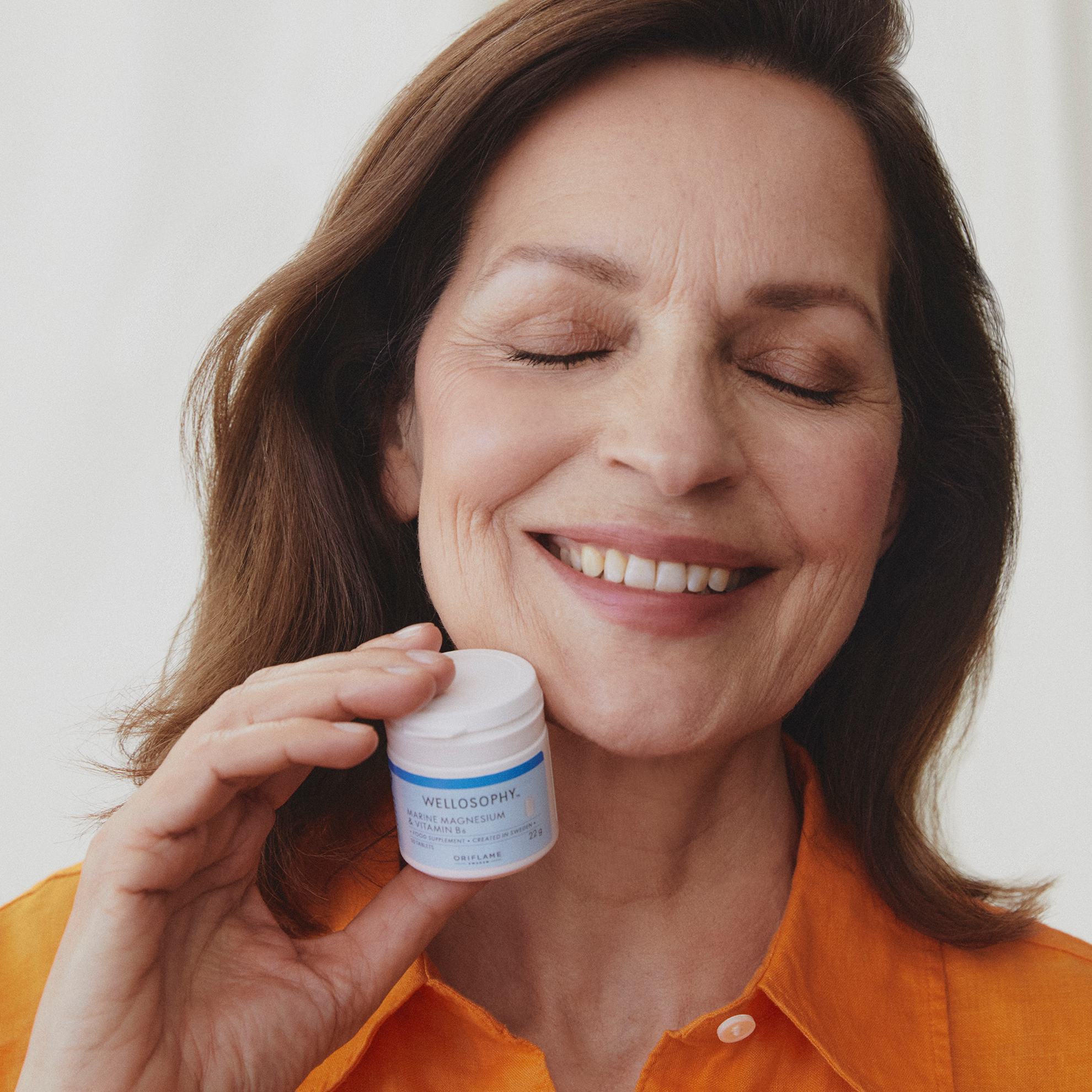 https://media-cdn.oriflame.com/productImage?externalMediaId=product-management-media%2fProducts%2f44221%2fEC%2f44221_7.png&id=19717103&version=2