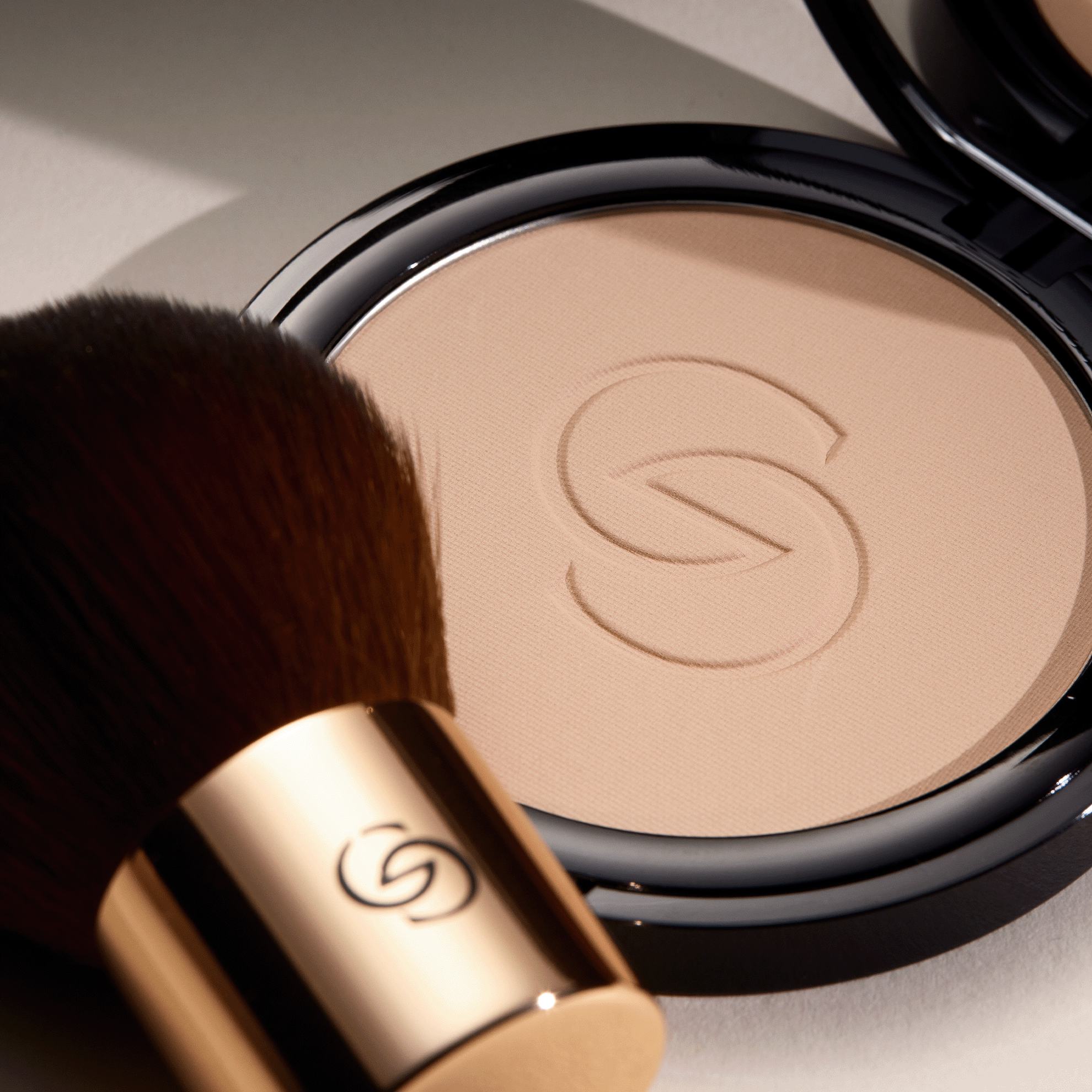 https://media-cdn.oriflame.com/productImage?externalMediaId=product-management-media%2fProducts%2f44834%2f44834_2.png&id=19278487&version=4