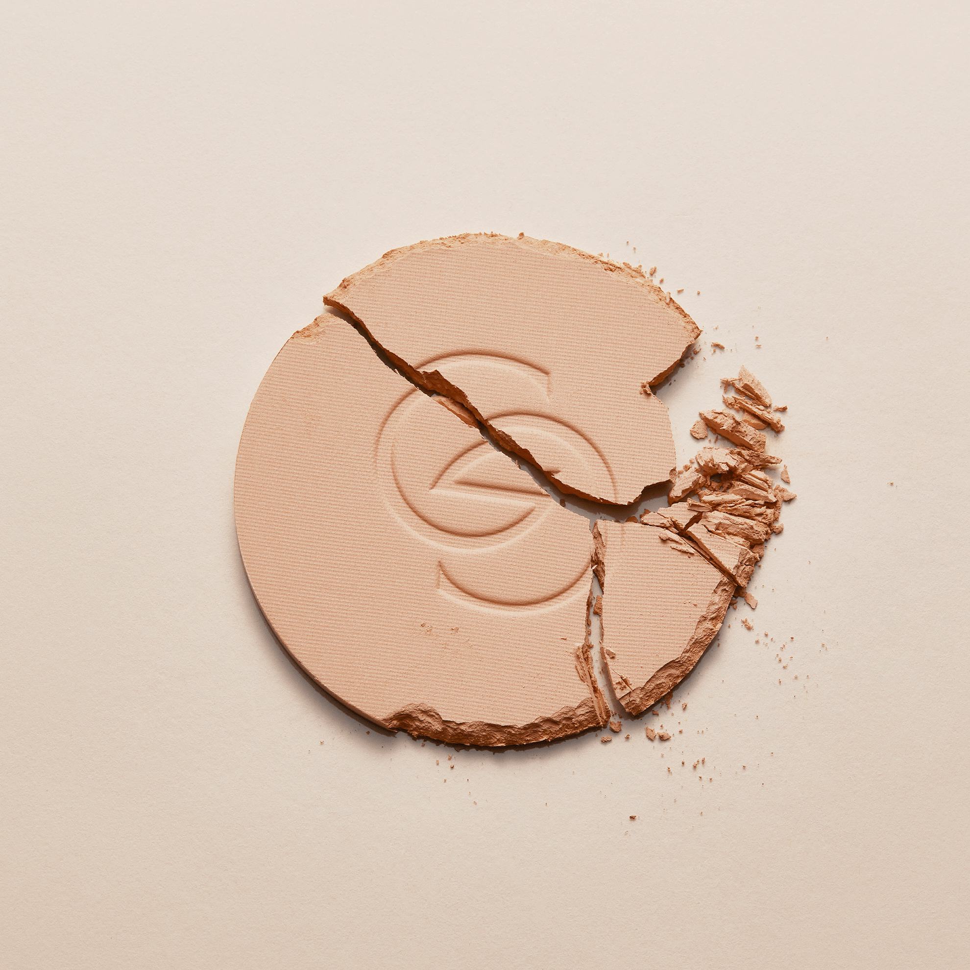 https://media-cdn.oriflame.com/productImage?externalMediaId=product-management-media%2fProducts%2f44834%2f44834_3.png&id=19278488&version=4