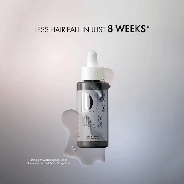 बालों के तेल की एक बोतल