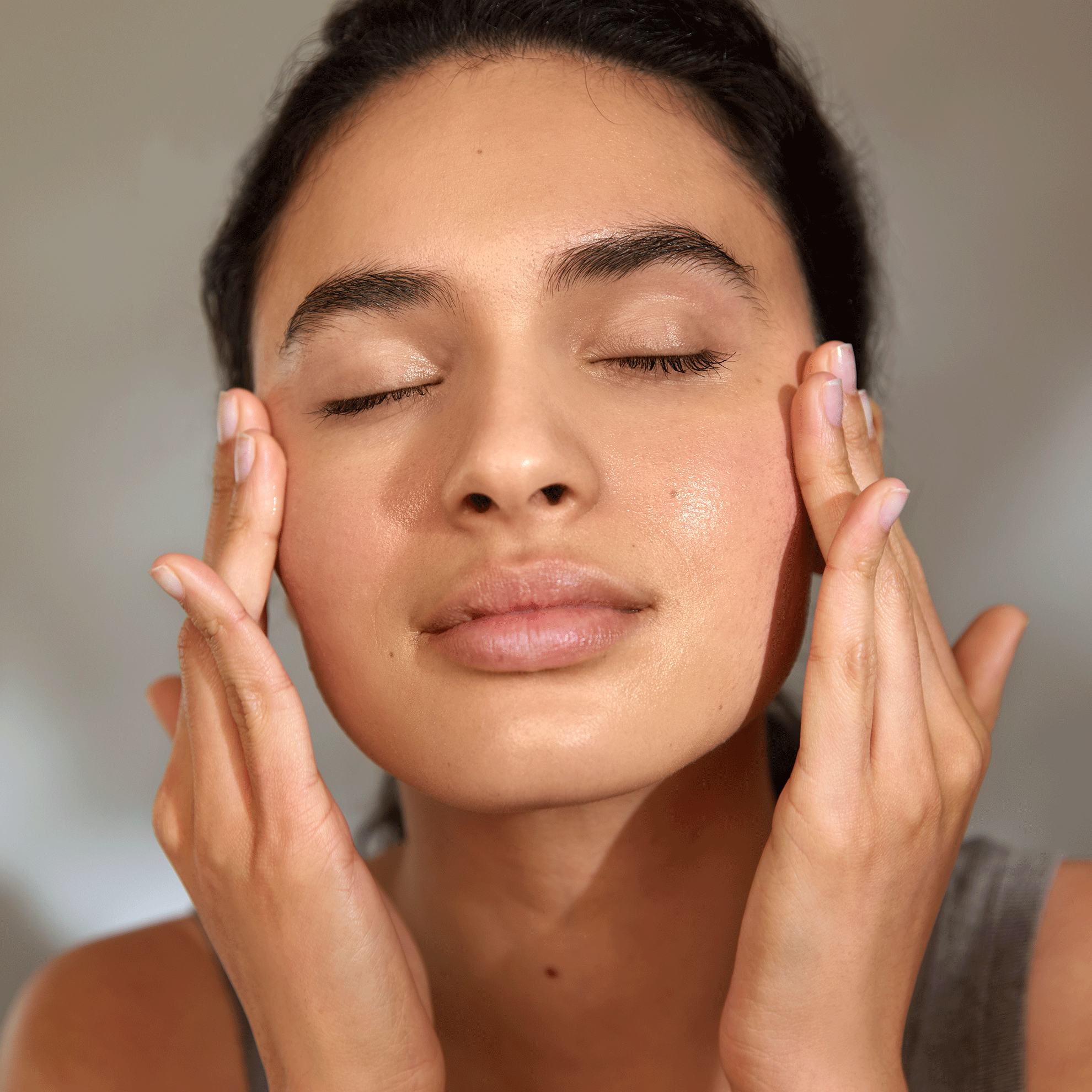 https://media-cdn.oriflame.com/productImage?externalMediaId=product-management-media%2fProducts%2f45147%2f45147_6.png&id=20480902&version=1