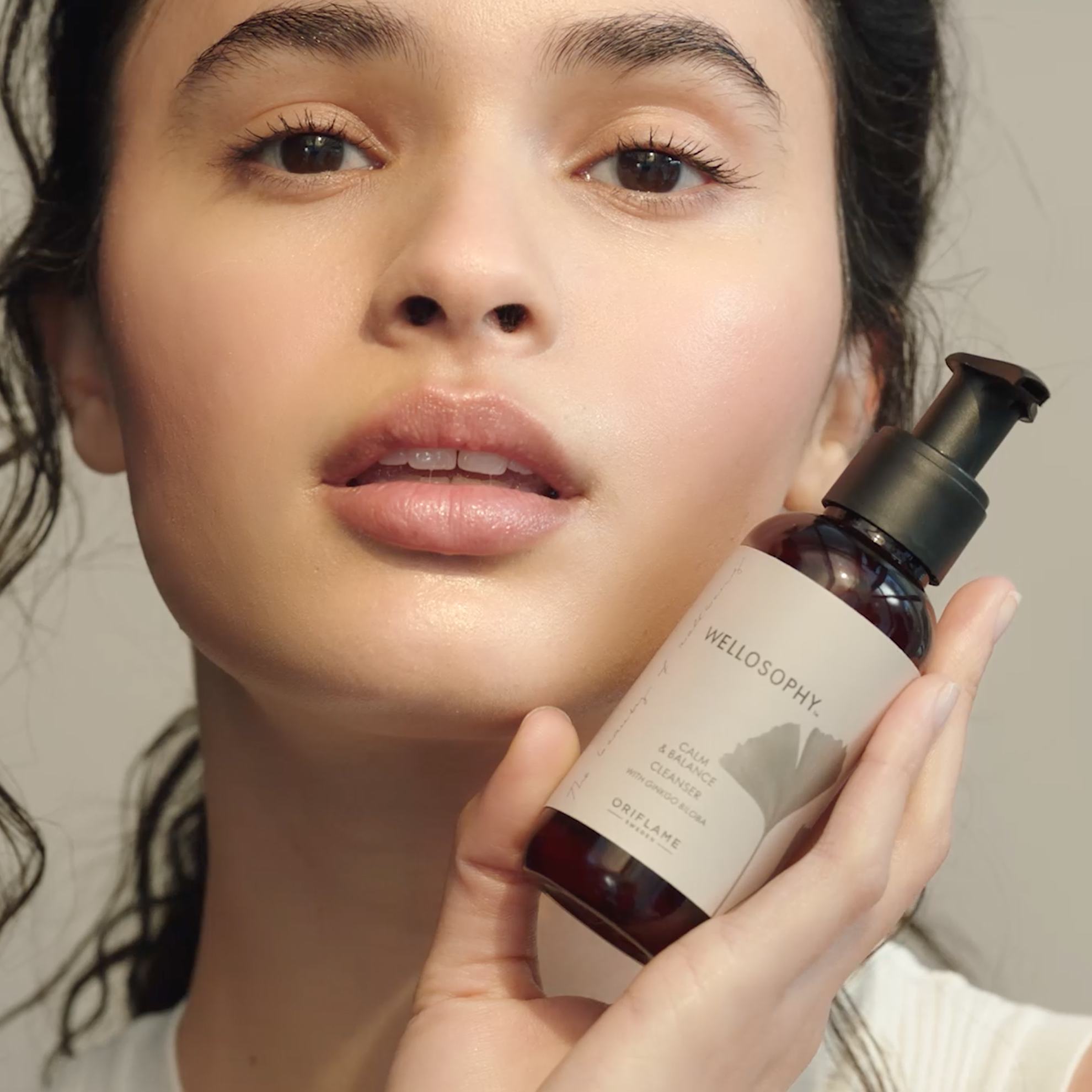 https://media-cdn.oriflame.com/productImage?externalMediaId=product-management-media%2fProducts%2f45149%2fLV%2f45149_10.png&id=19552045&version=1