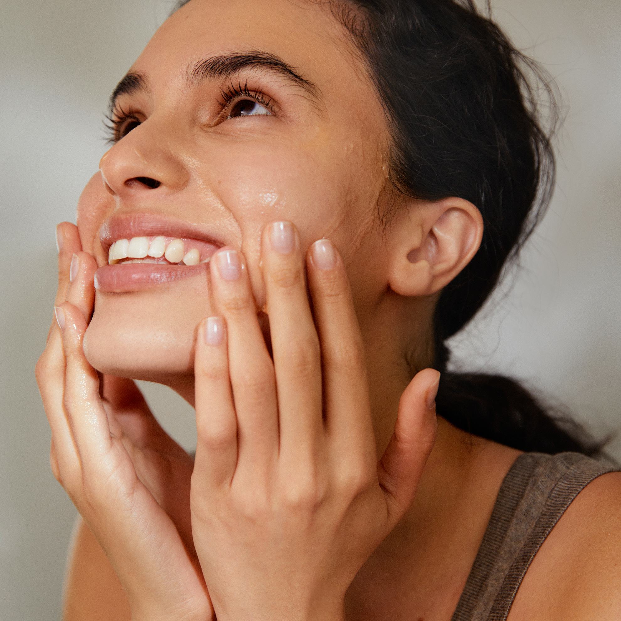 https://media-cdn.oriflame.com/productImage?externalMediaId=product-management-media%2fProducts%2f45152%2fLV%2f45152_8.png&id=19552048&version=1