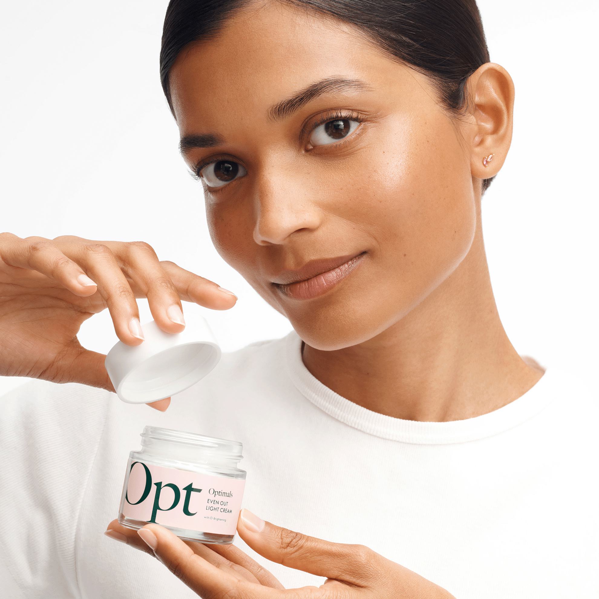 https://media-cdn.oriflame.com/productImage?externalMediaId=product-management-media%2fProducts%2f45243%2f45243_6.png&id=20200740&version=3