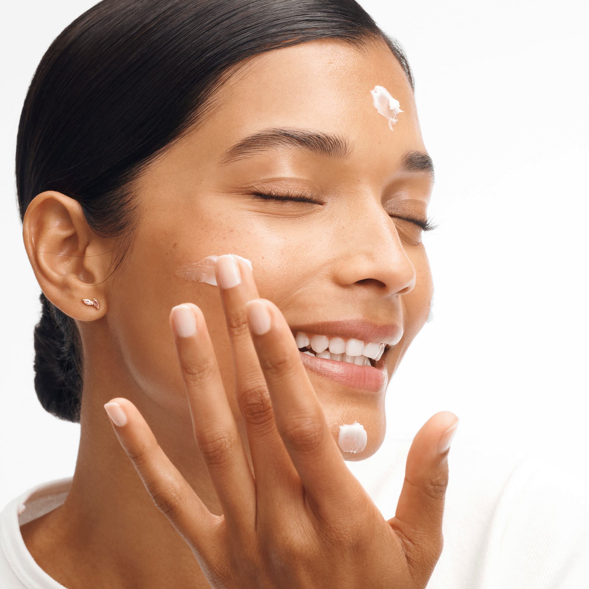 https://media-cdn.oriflame.com/productImage?externalMediaId=product-management-media%2fProducts%2f45245%2f45245_4.png&id=20200744&version=2